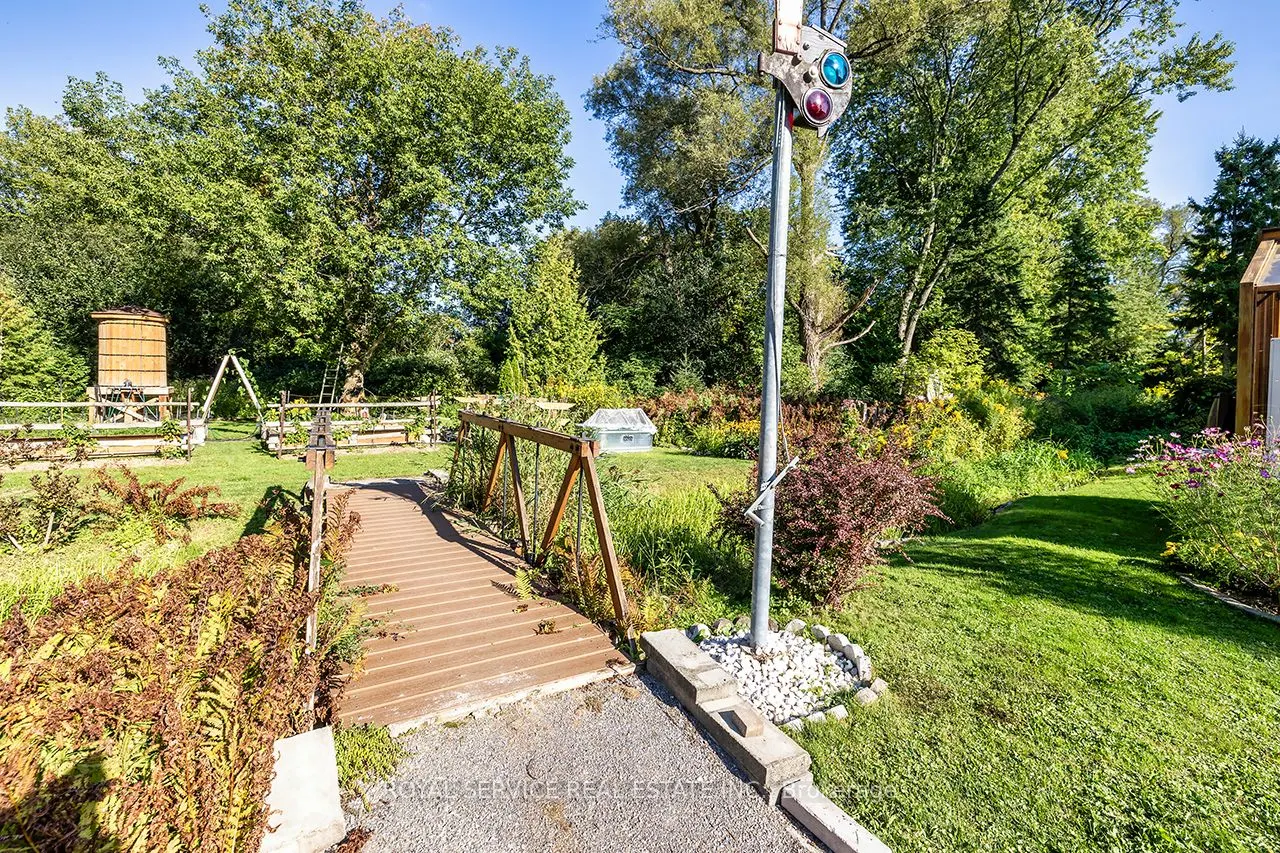 5781 Ochonski Road