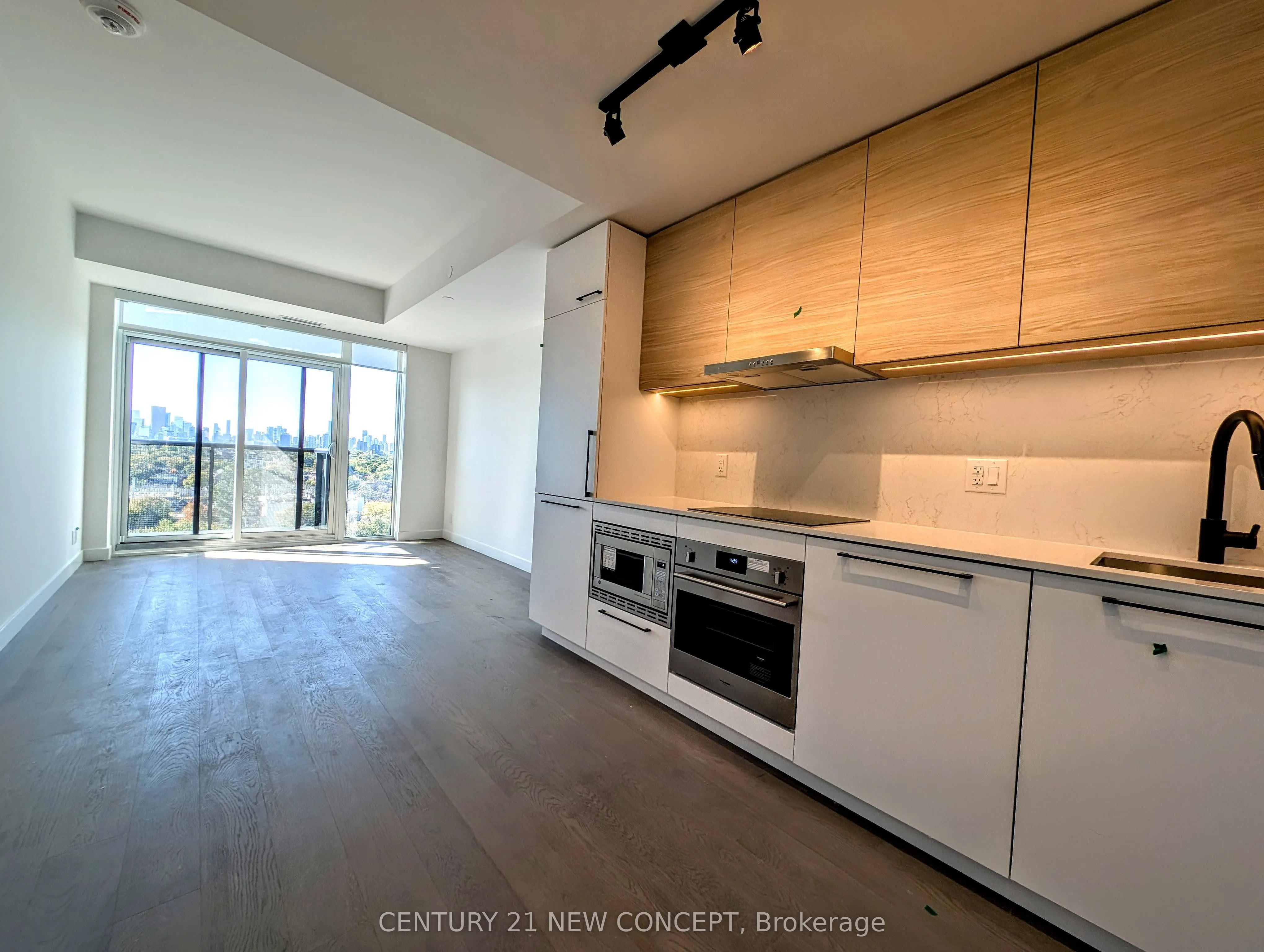 1050 Eastern Avenue, #1210