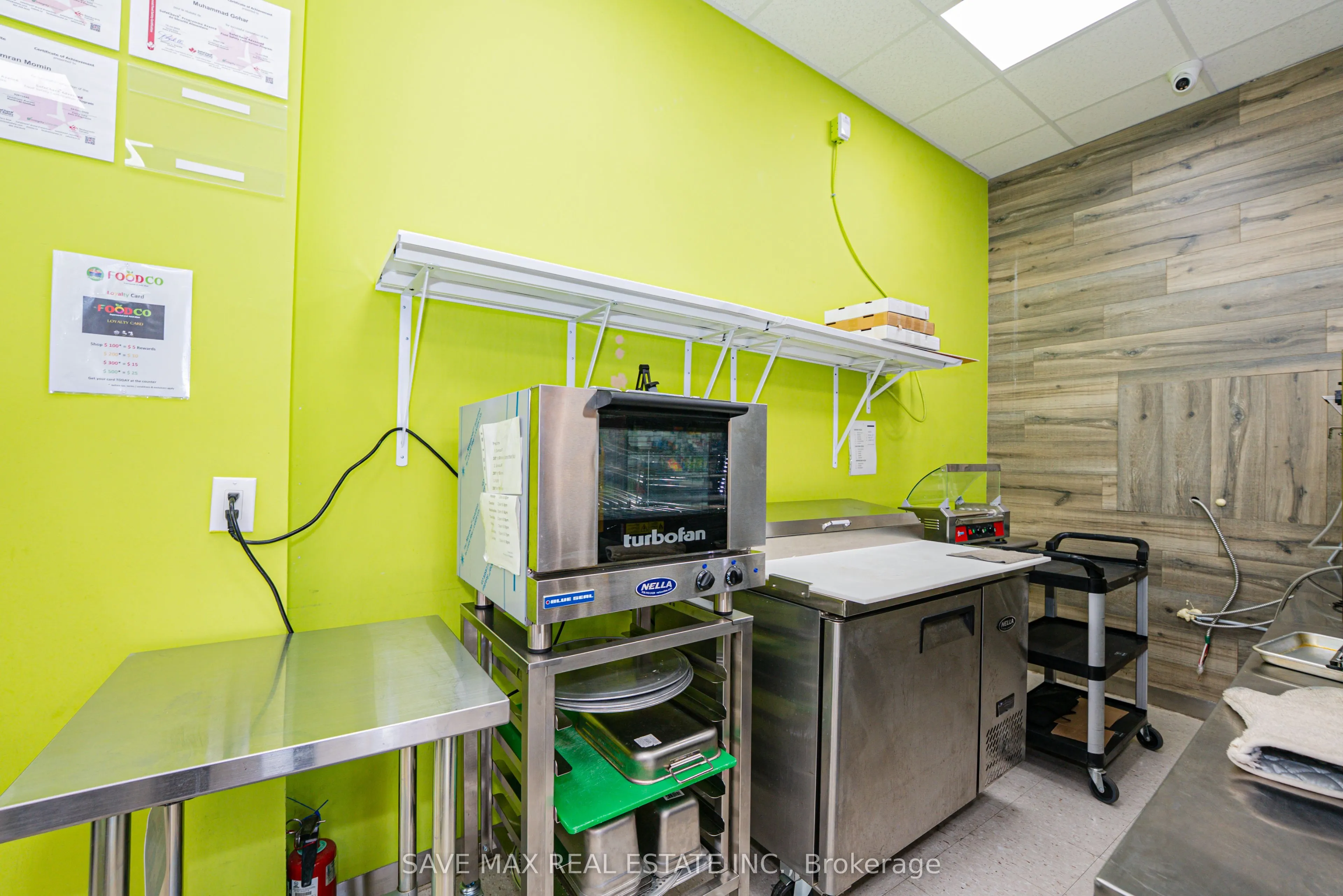 1700 Simcoe Street N, #N3