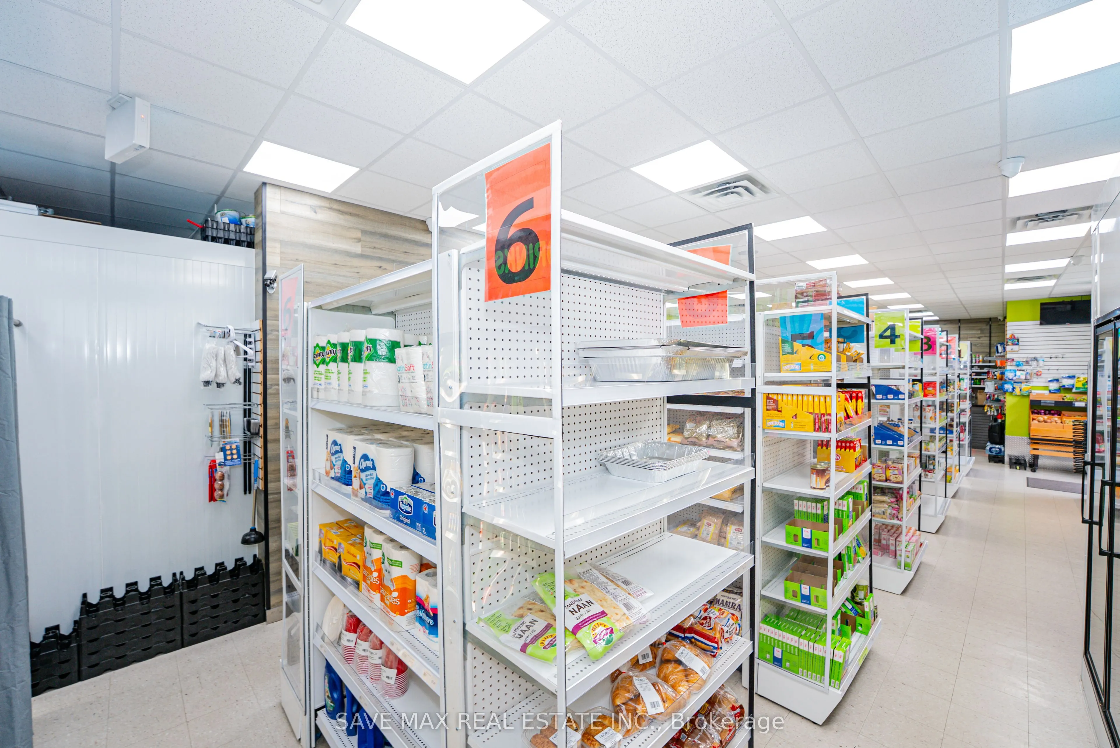 1700 Simcoe Street N, #N3