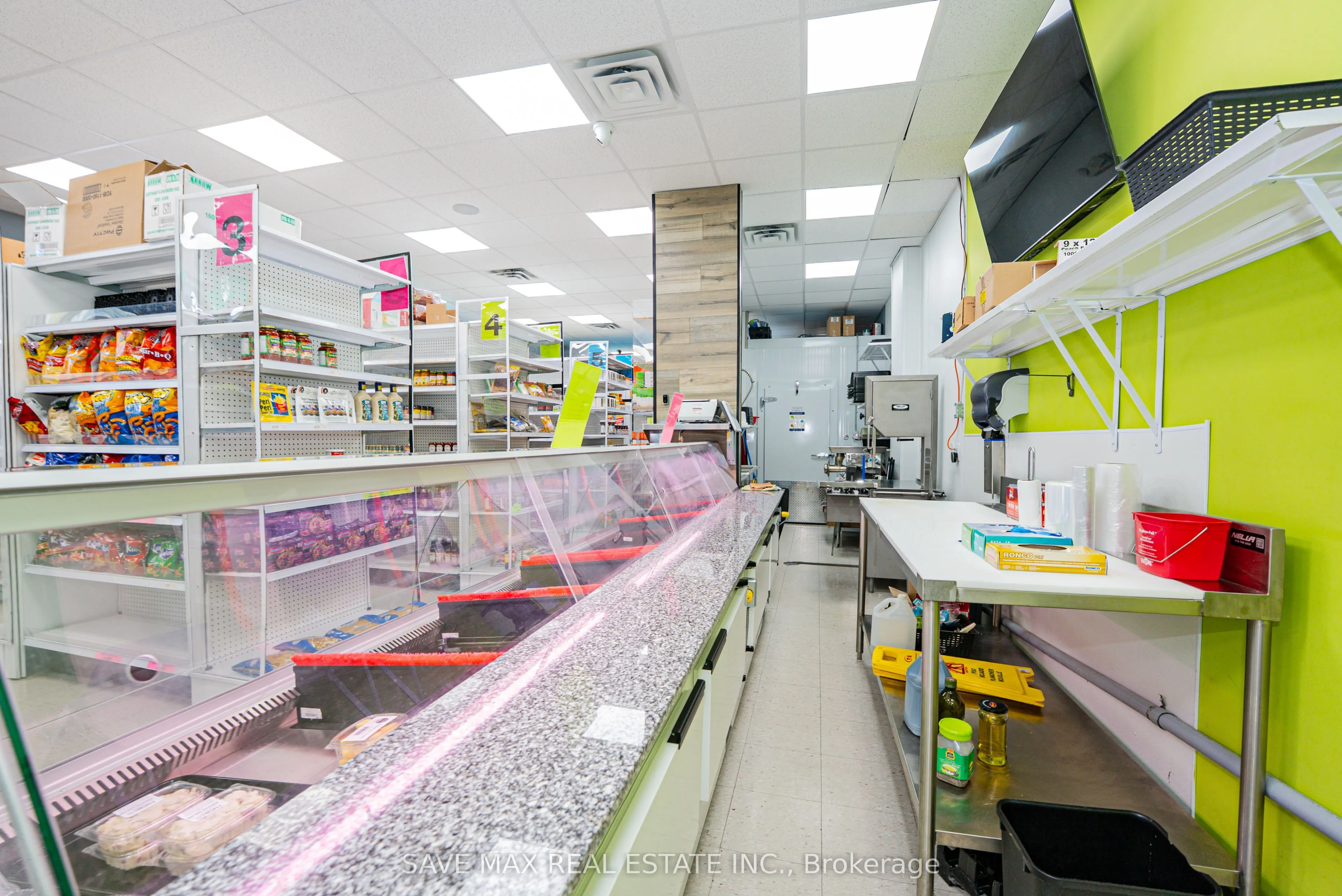 1700 Simcoe Street N, #N3