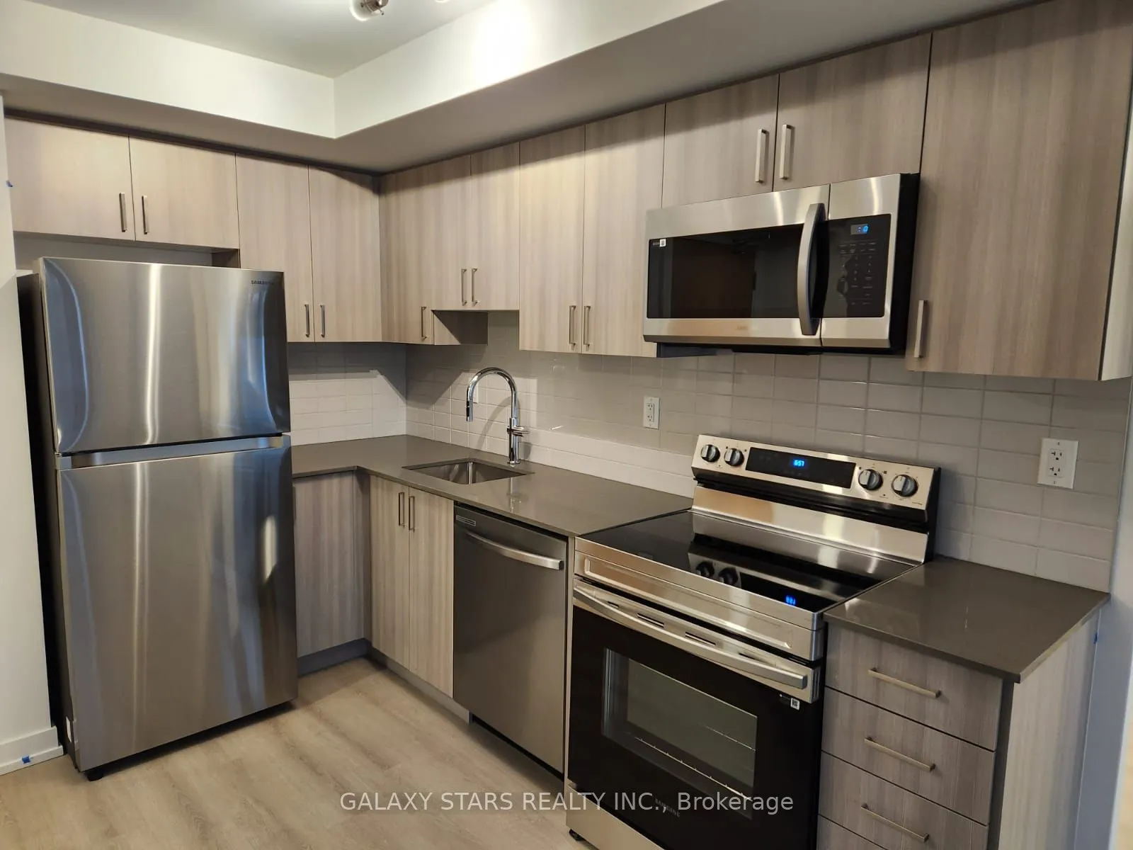 1435 Celebration Drive, #407