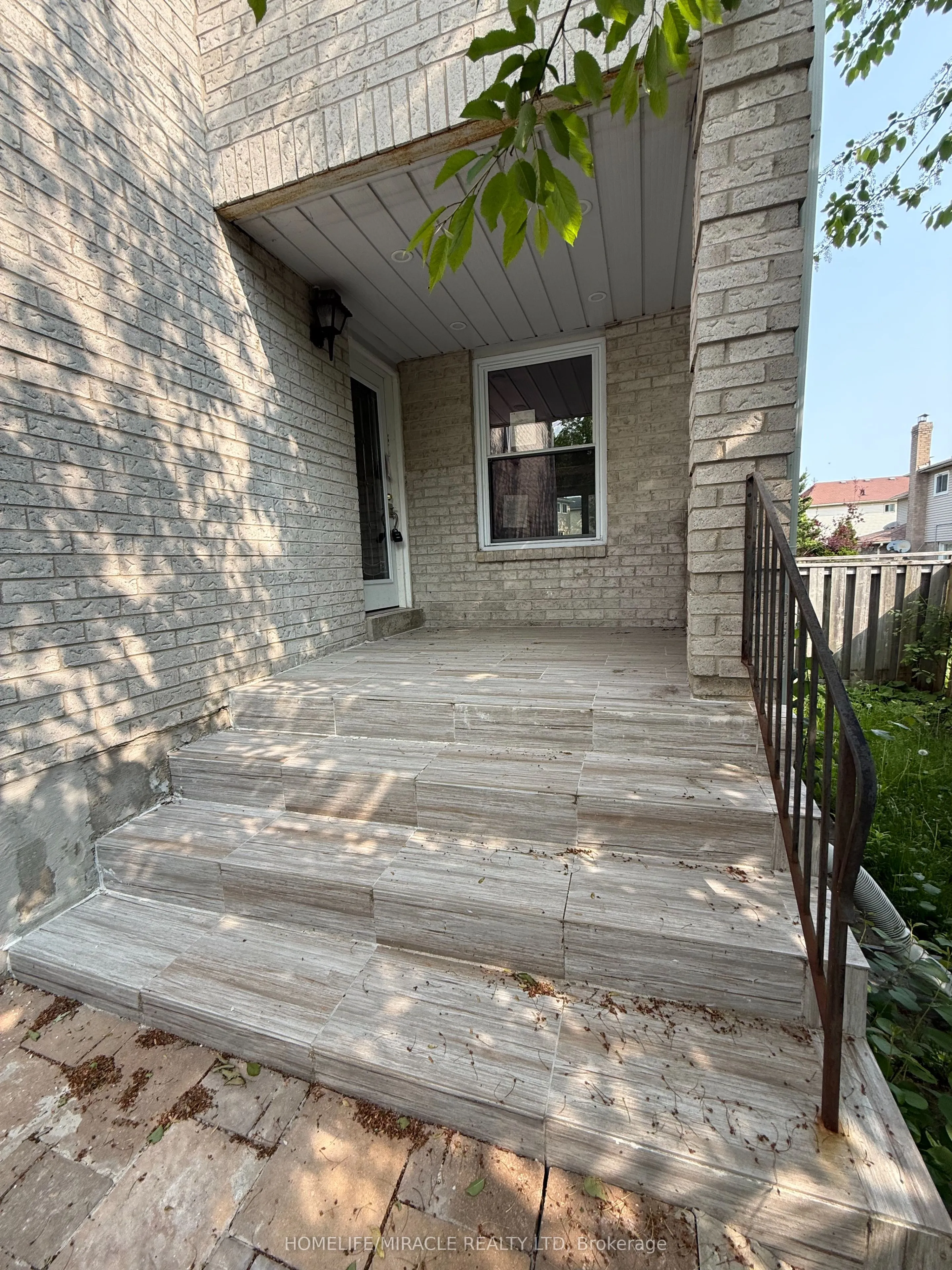 1620 McBrady Crescent