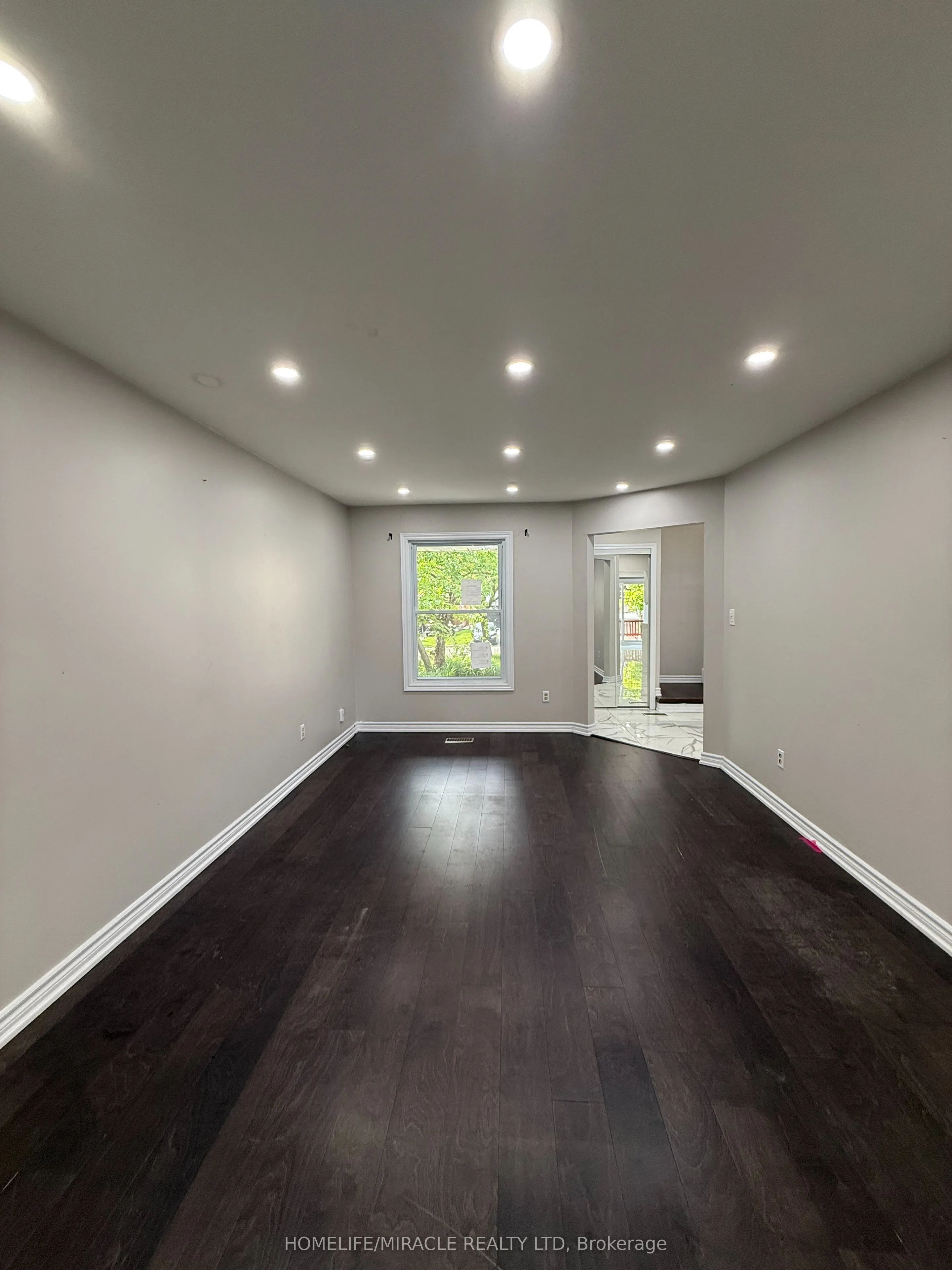 1620 McBrady Crescent