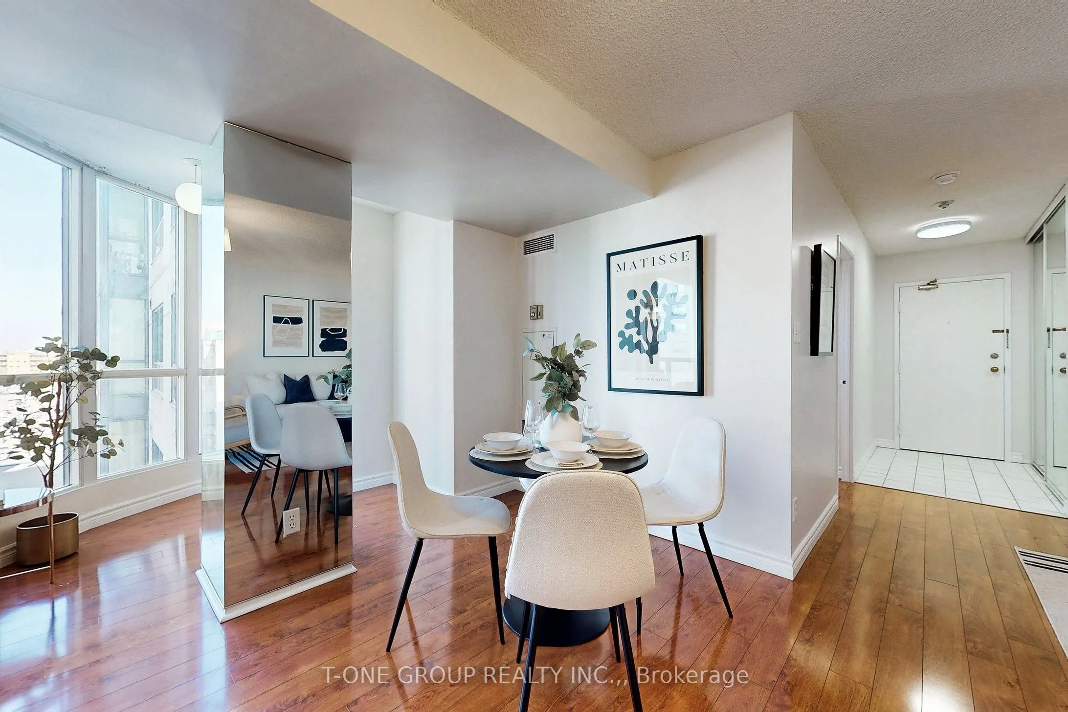 2550 Lawrence Avenue E, #808