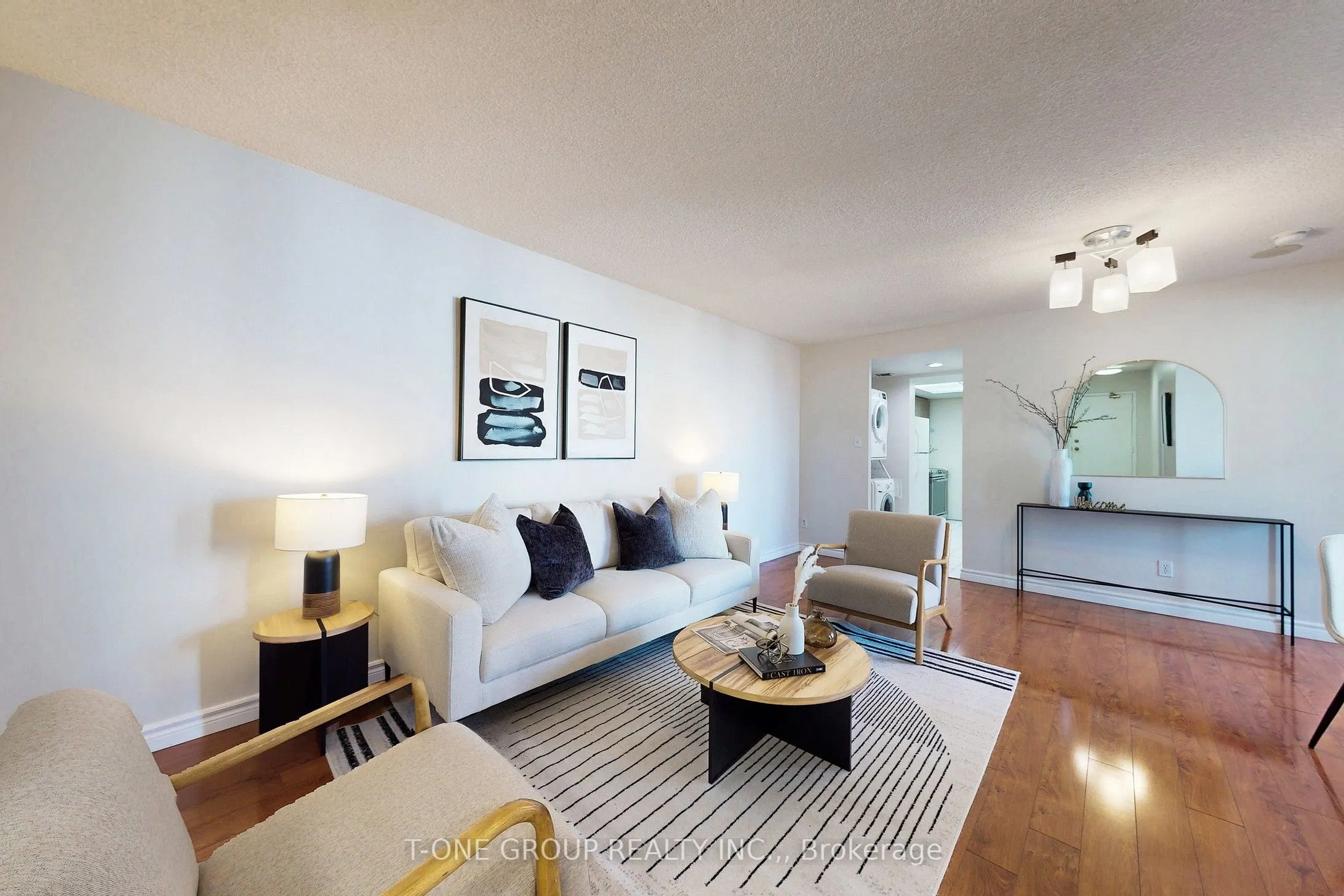 2550 Lawrence Avenue E, #808