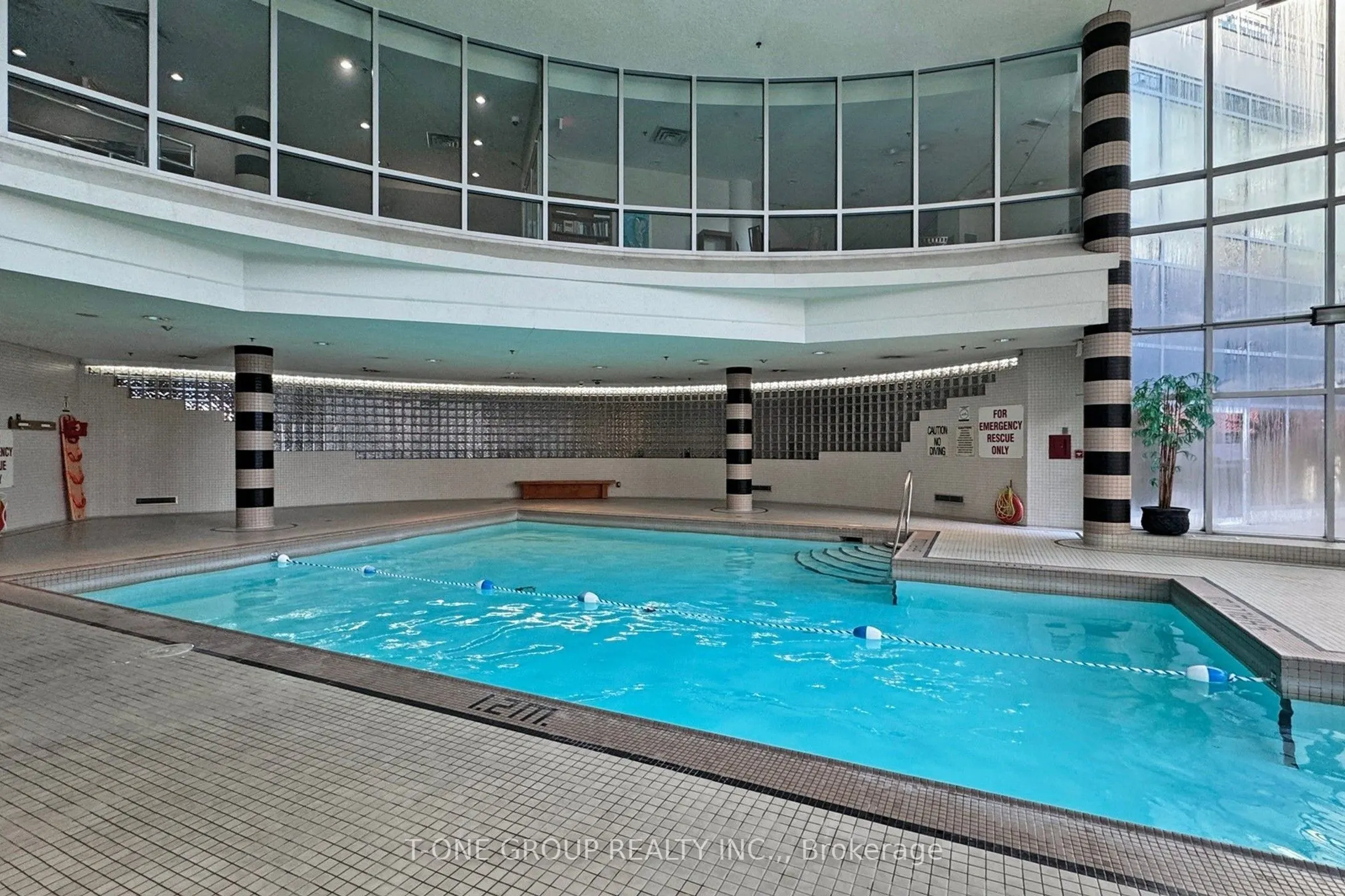 2550 Lawrence Avenue E, #808