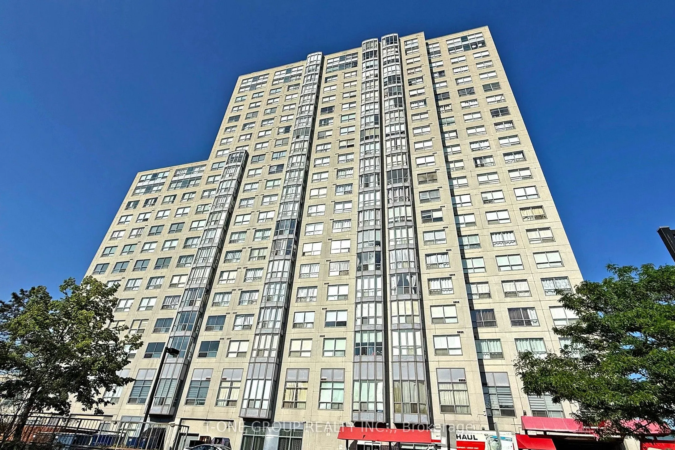 2550 Lawrence Avenue E, #808