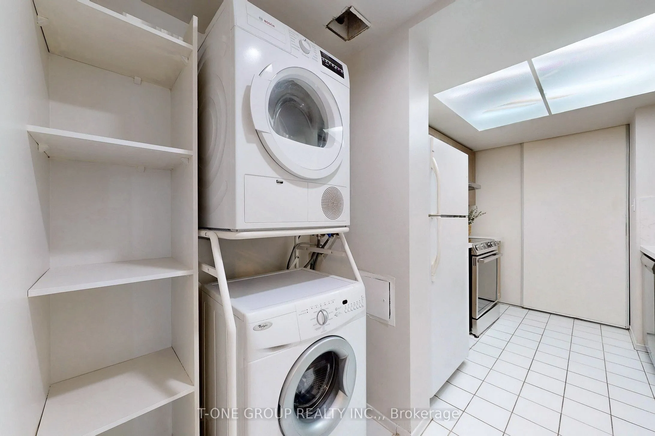 2550 Lawrence Avenue E, #808