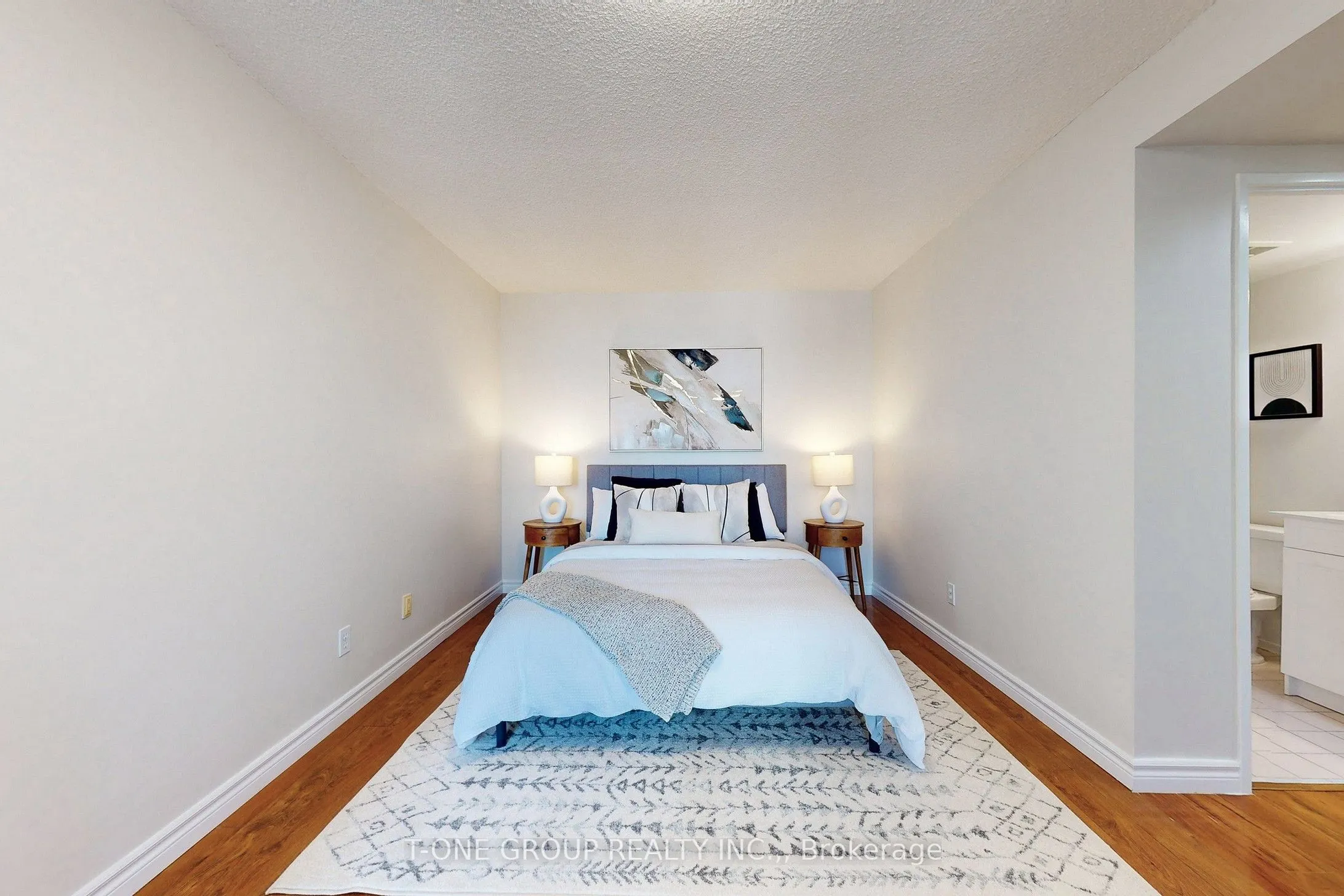 2550 Lawrence Avenue E, #808