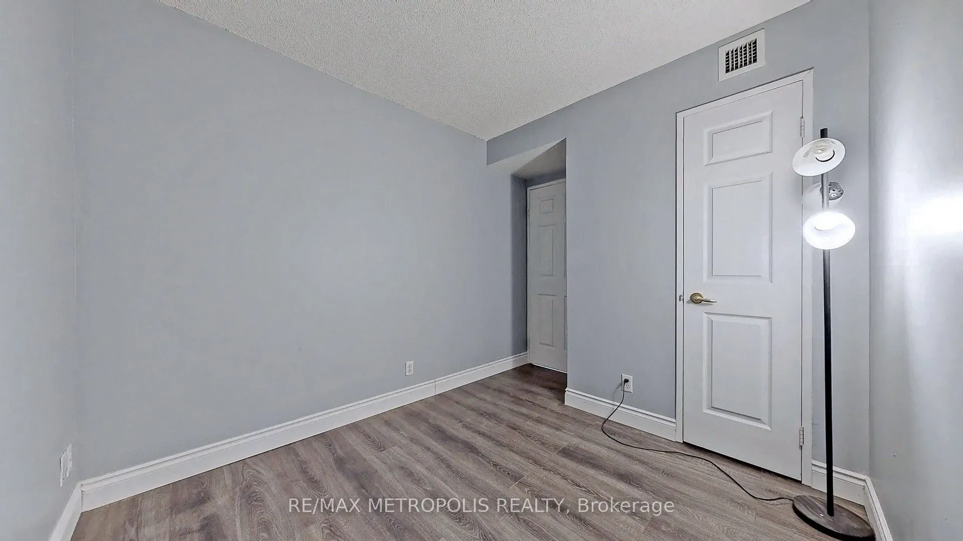 11 Lee Centre Drive, #1505