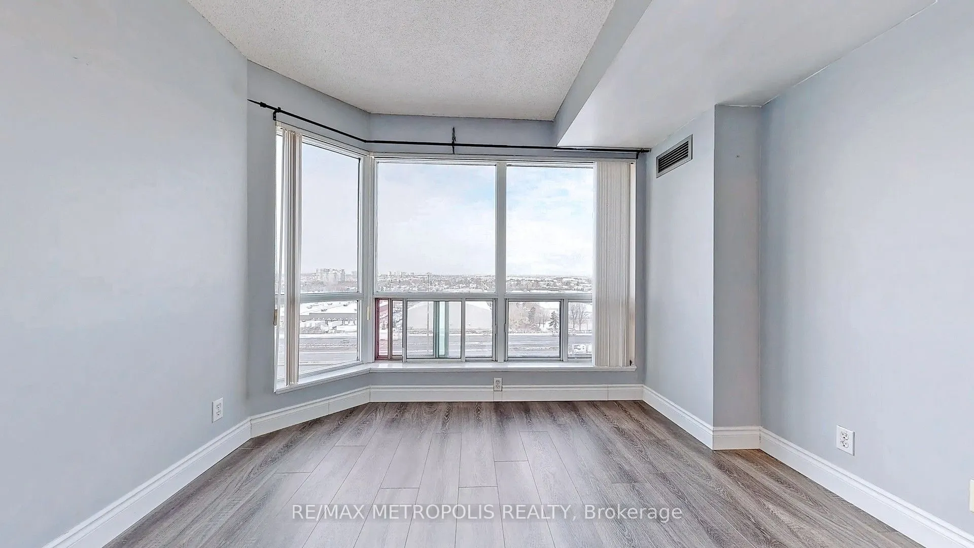 11 Lee Centre Drive, #1505