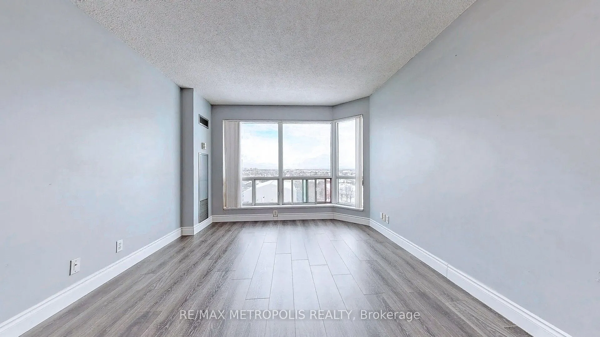 11 Lee Centre Drive, #1505