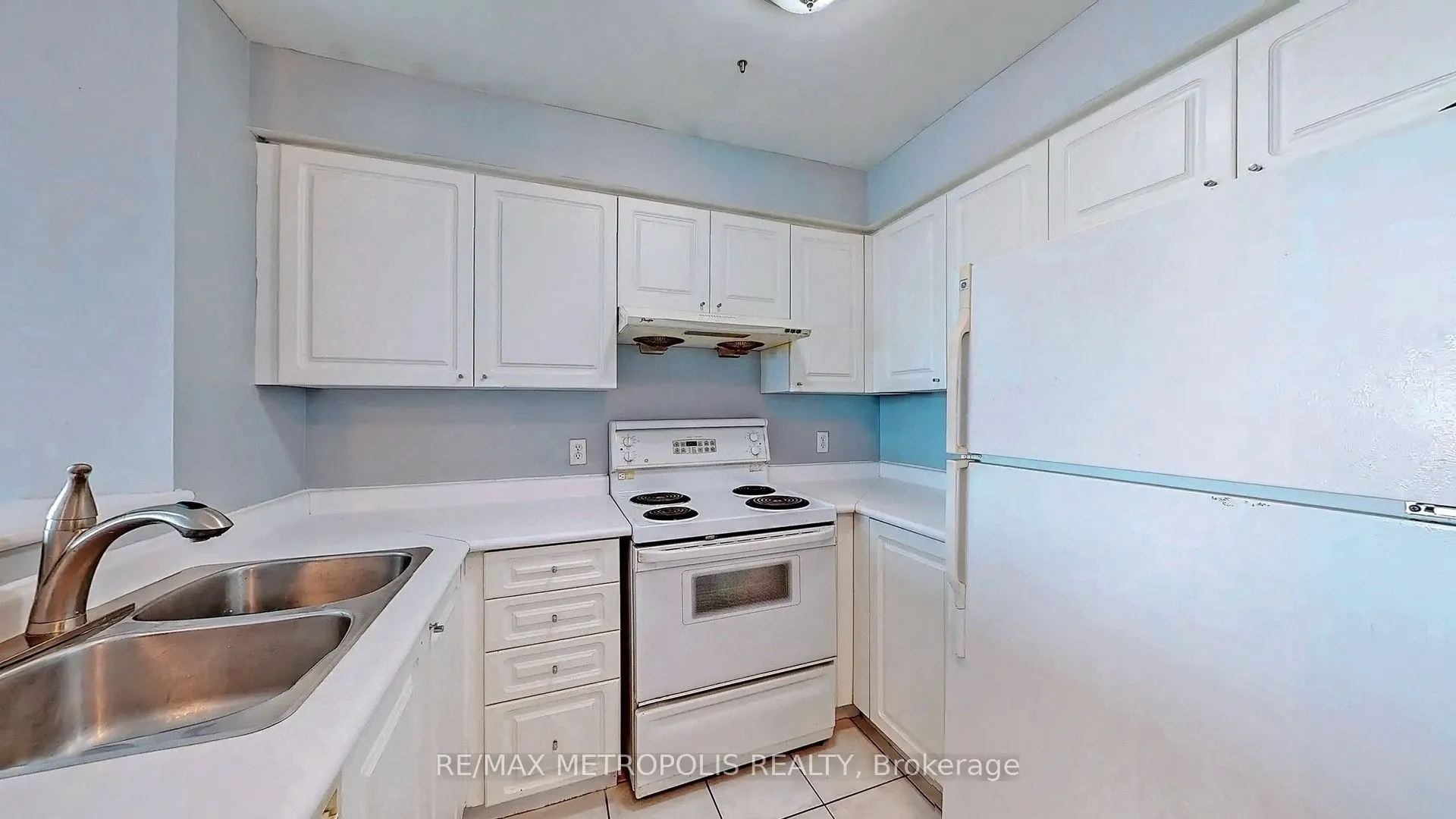 11 Lee Centre Drive, #1505