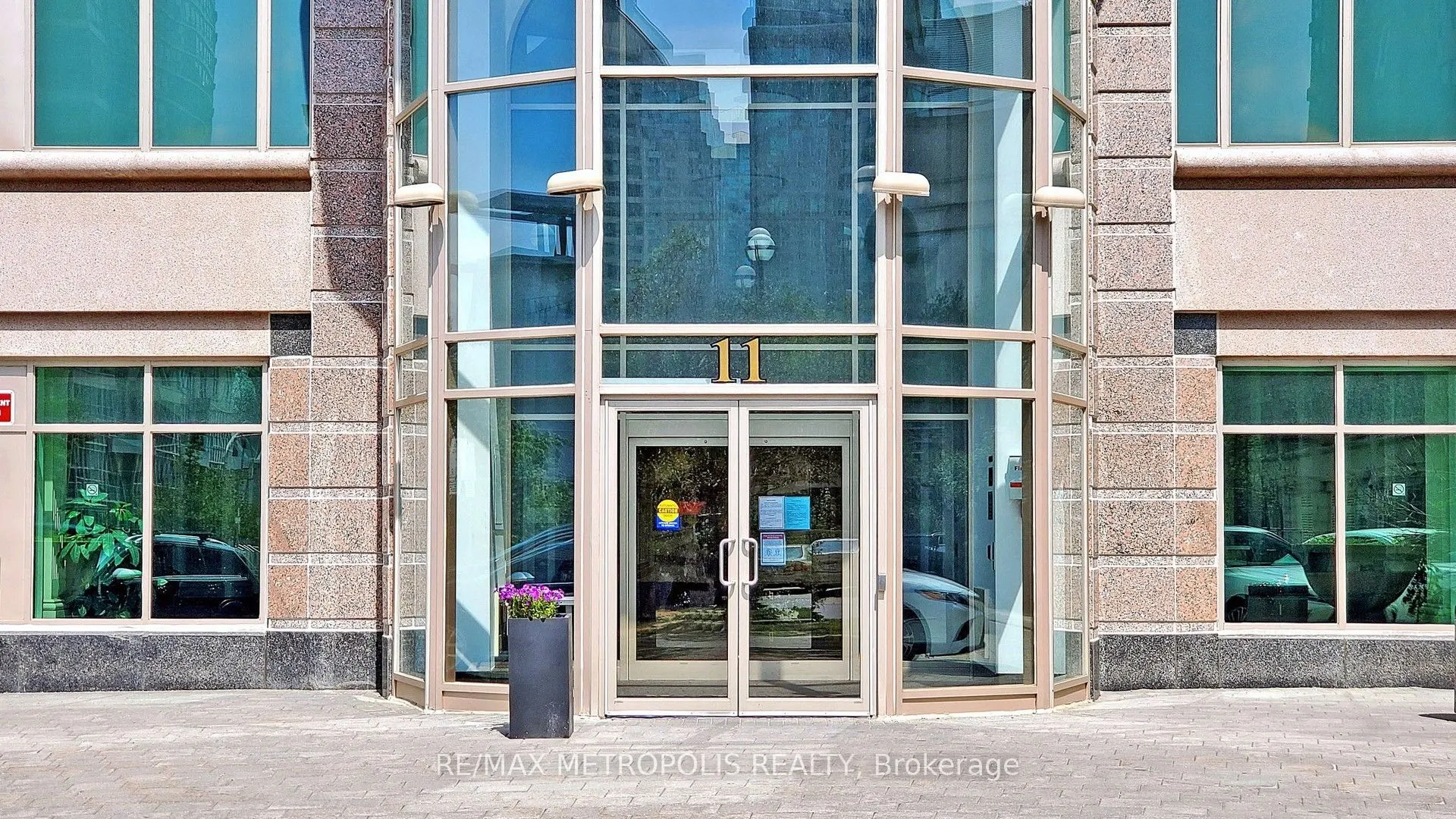 11 Lee Centre Drive, #1505