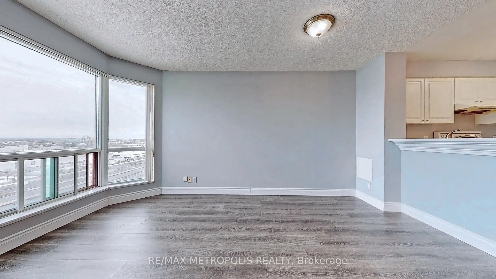 11 Lee Centre Drive, #1505