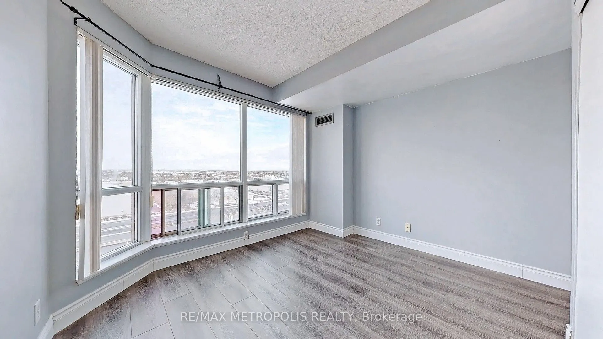 11 Lee Centre Drive, #1505