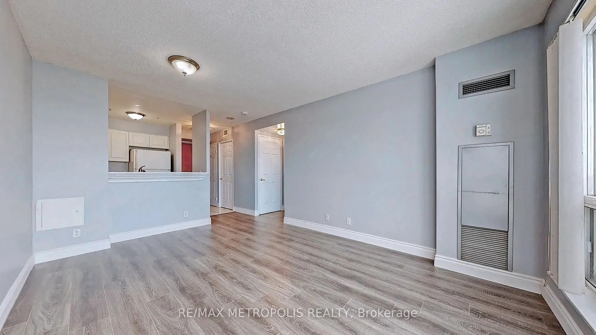 11 Lee Centre Drive, #1505