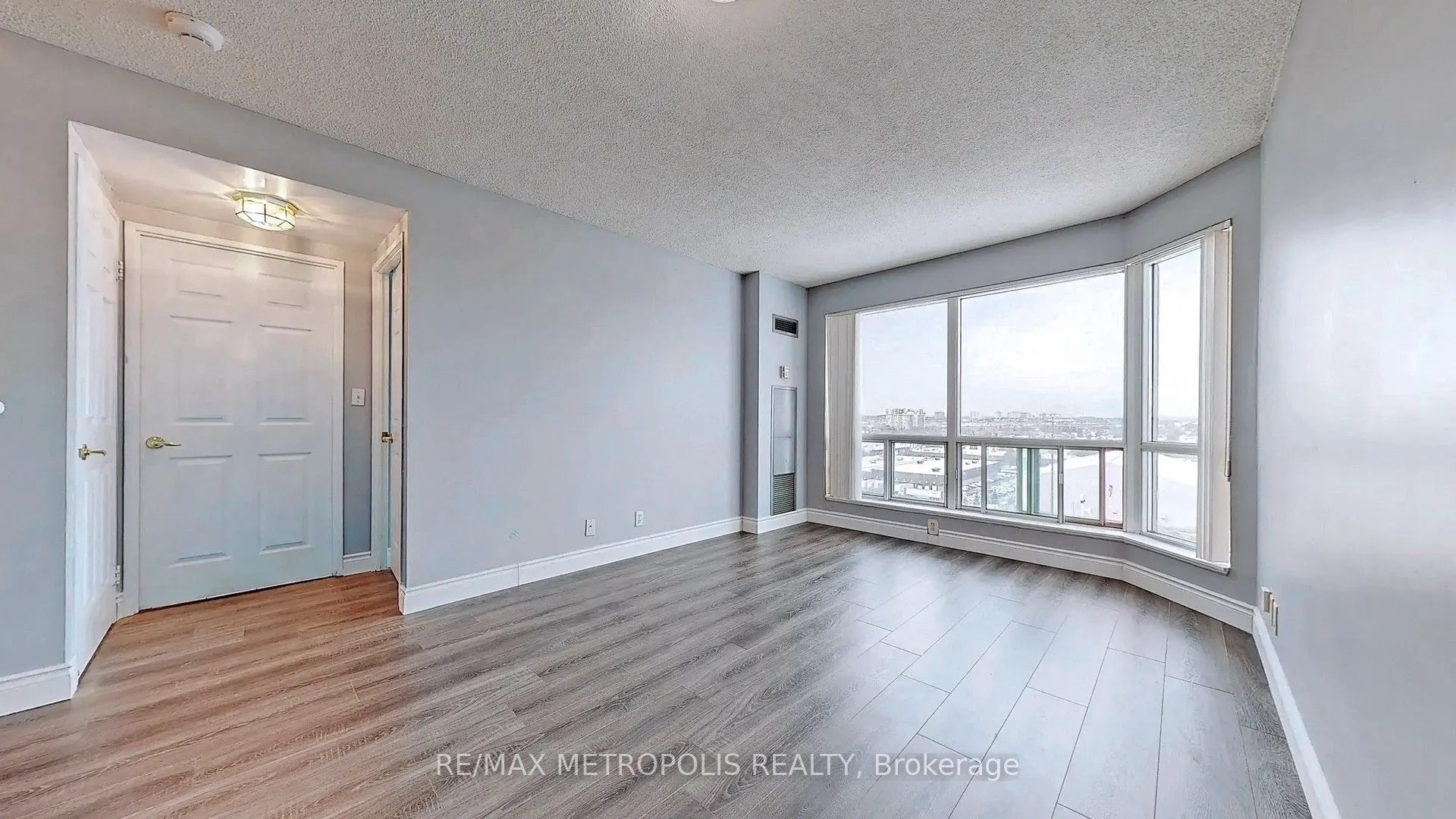 11 Lee Centre Drive, #1505