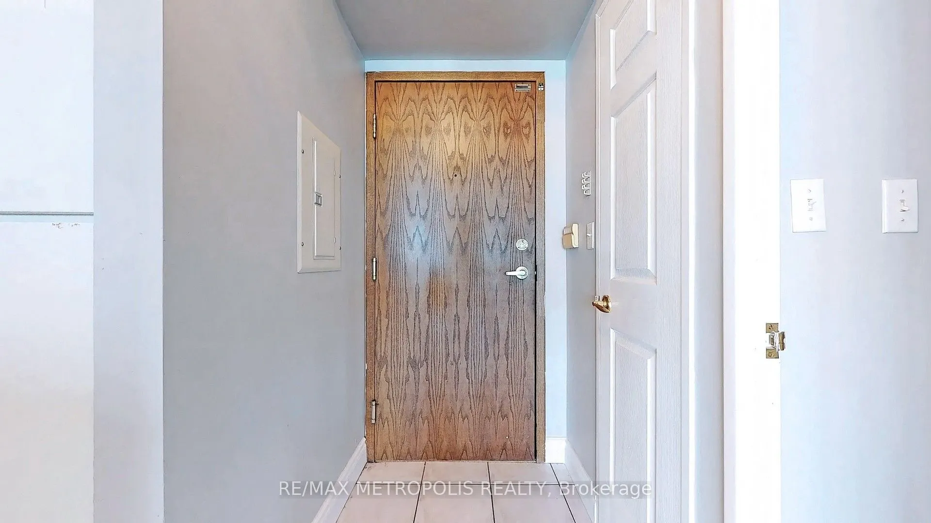 11 Lee Centre Drive, #1505