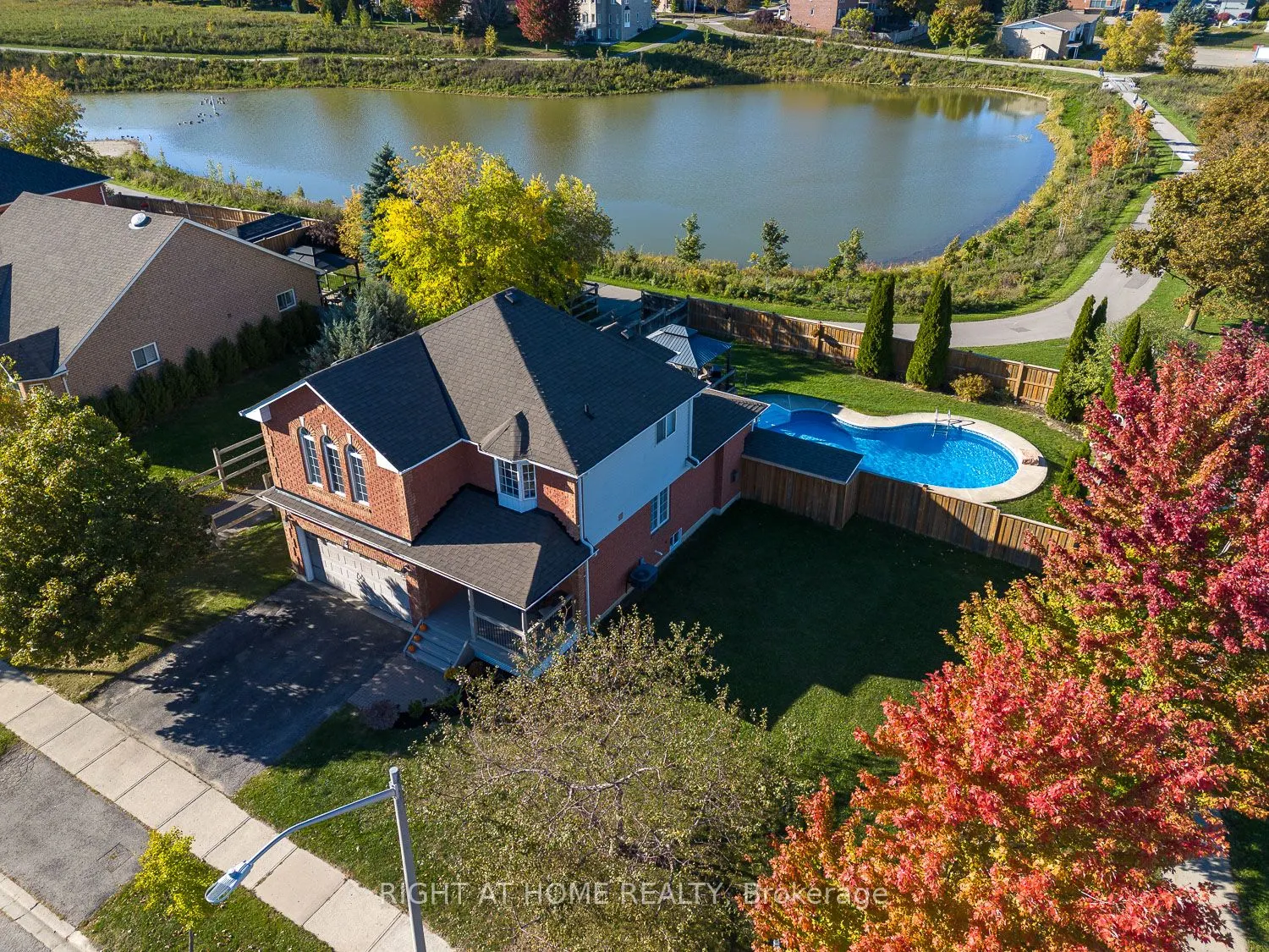 3 Greenway Boulevard