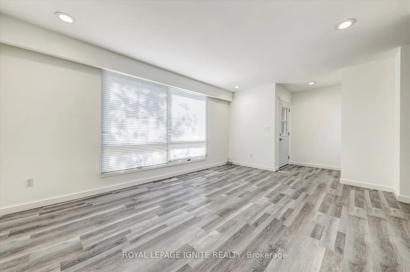 70 Port Darlington Road, #3 Bed Suite