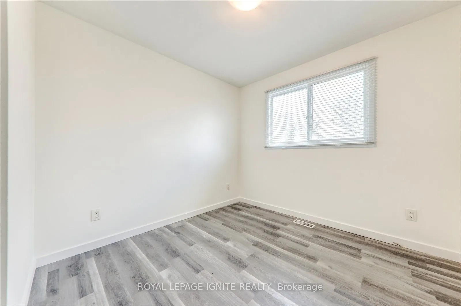 70 Port Darlington Road, #3 Bed Suite