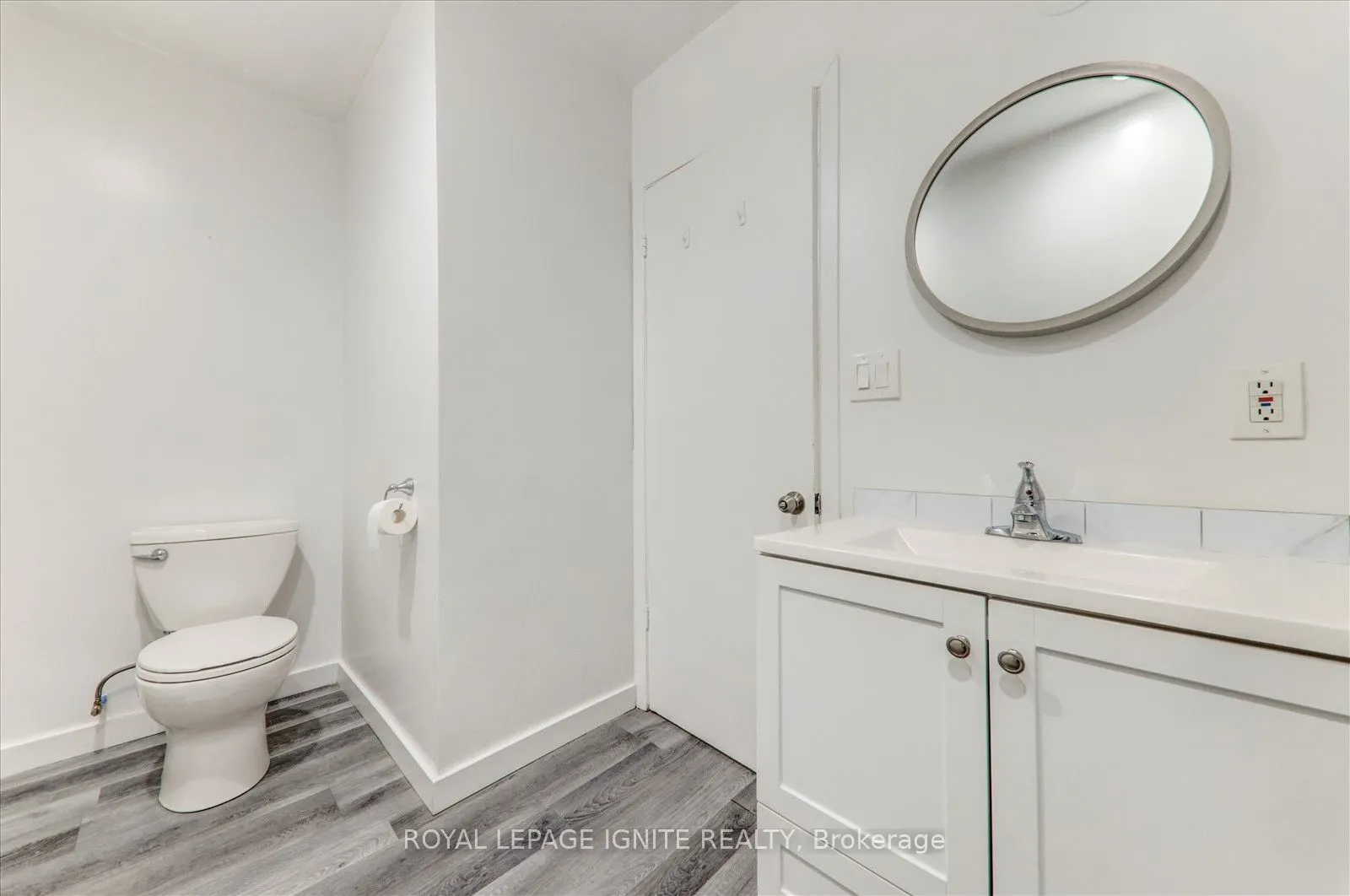 70 Port Darlington Road, #3 Bed Suite