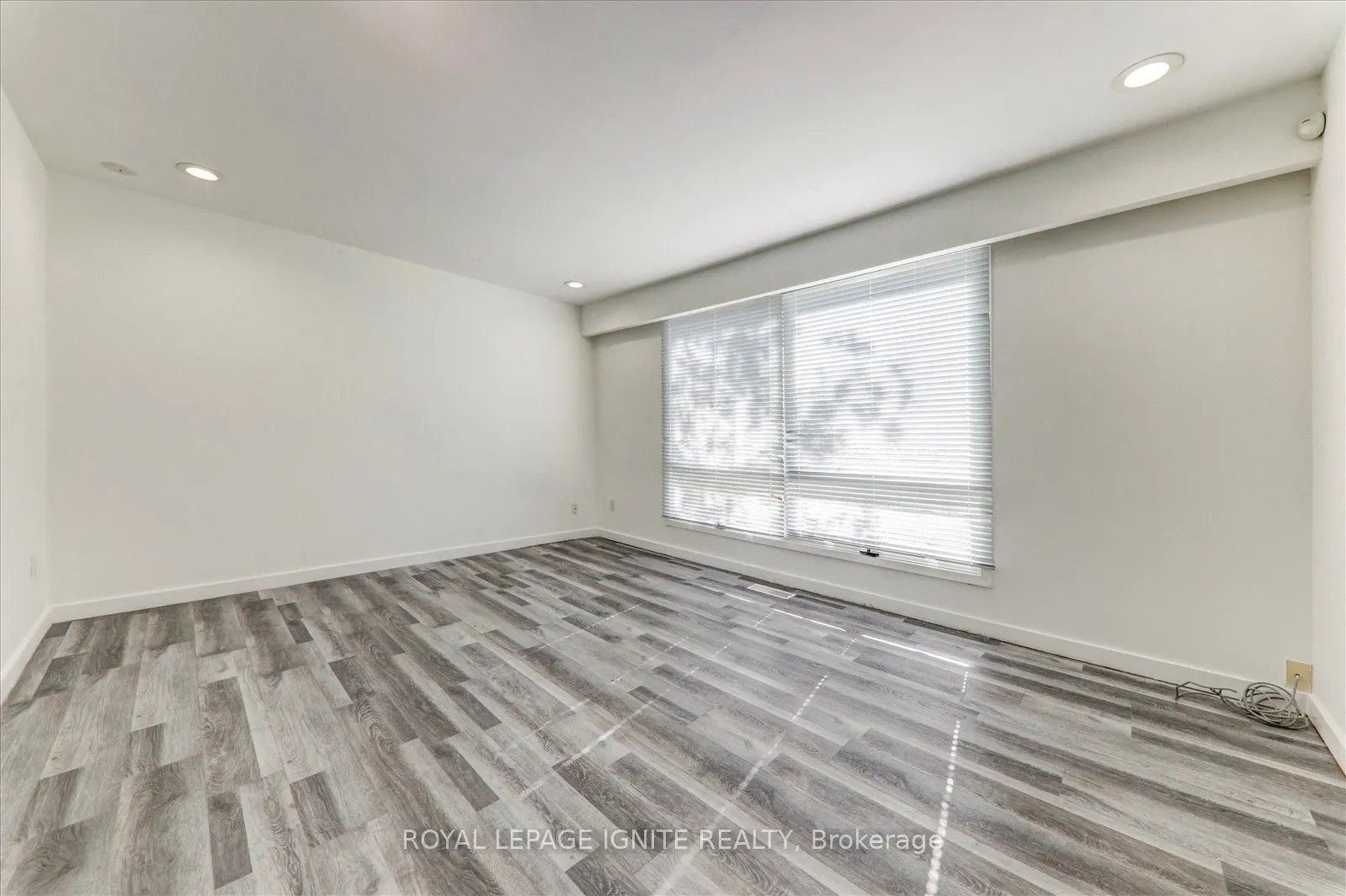 70 Port Darlington Road, #3 Bed Suite