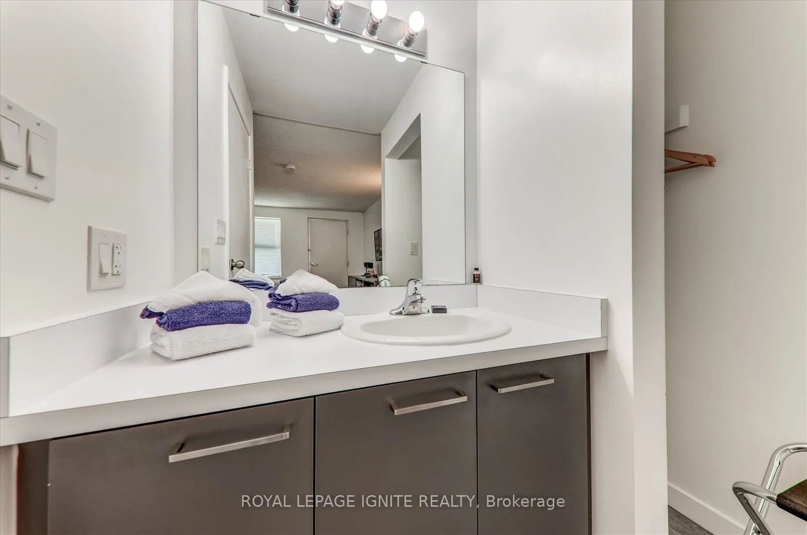 70 Port Darlington Road, #212