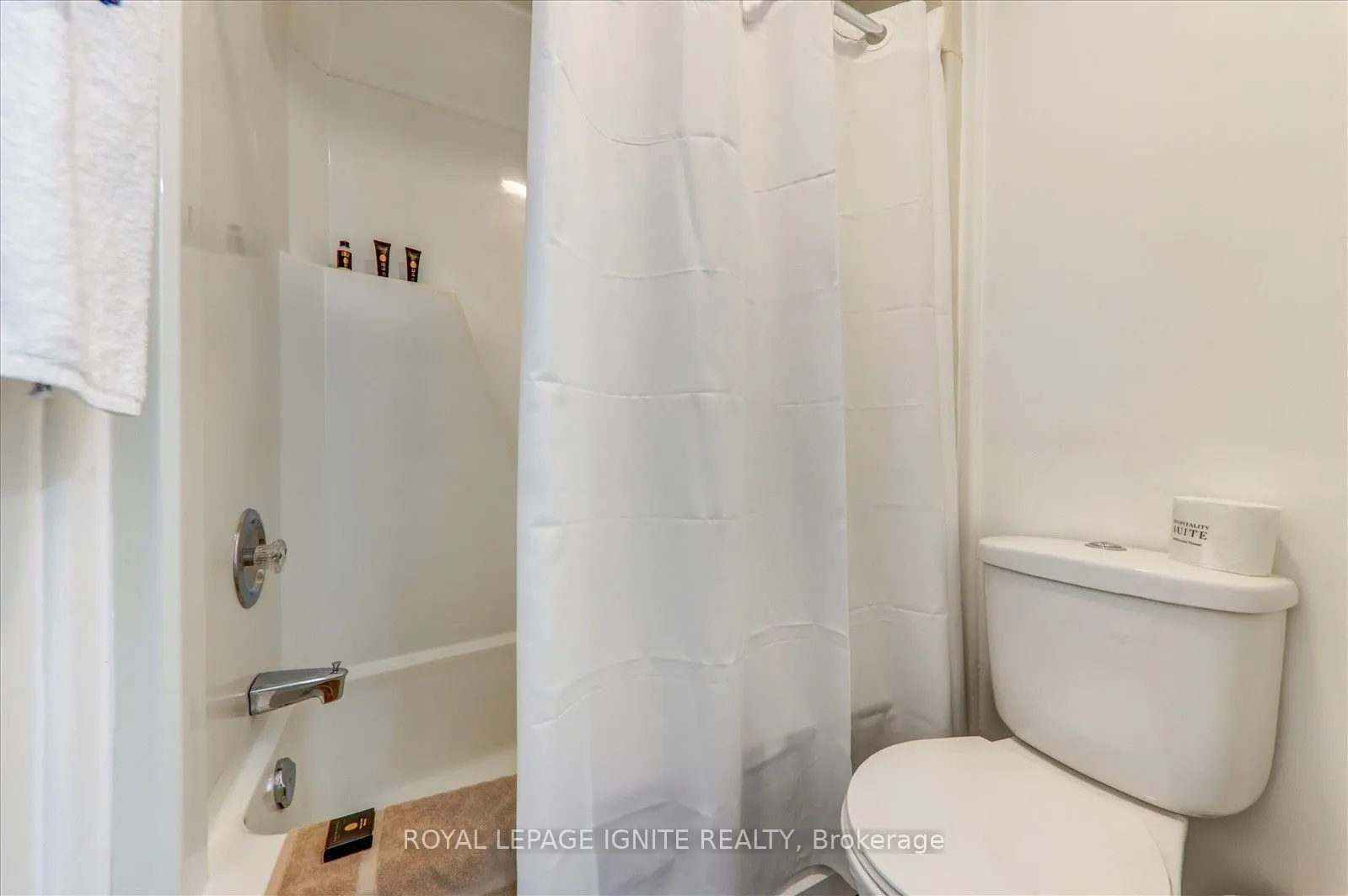 70 Port Darlington Road, #212