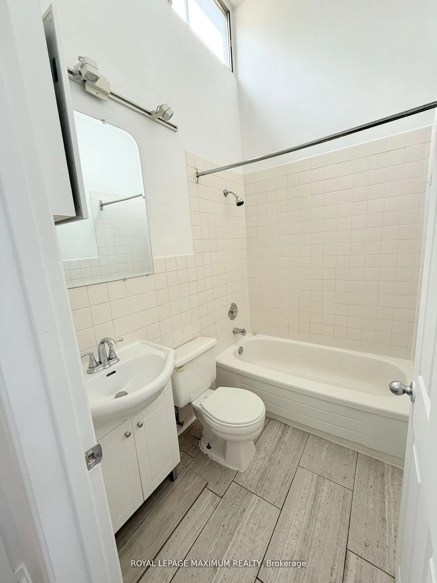 1547 O'connor Drive, #A