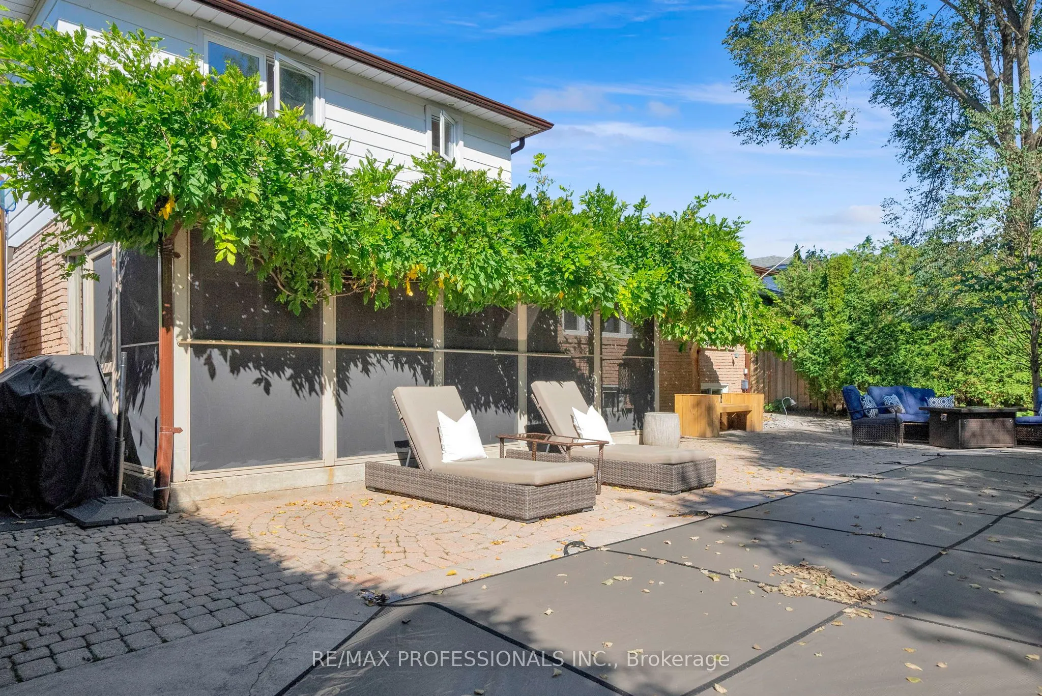 23 Sunicrest Boulevard