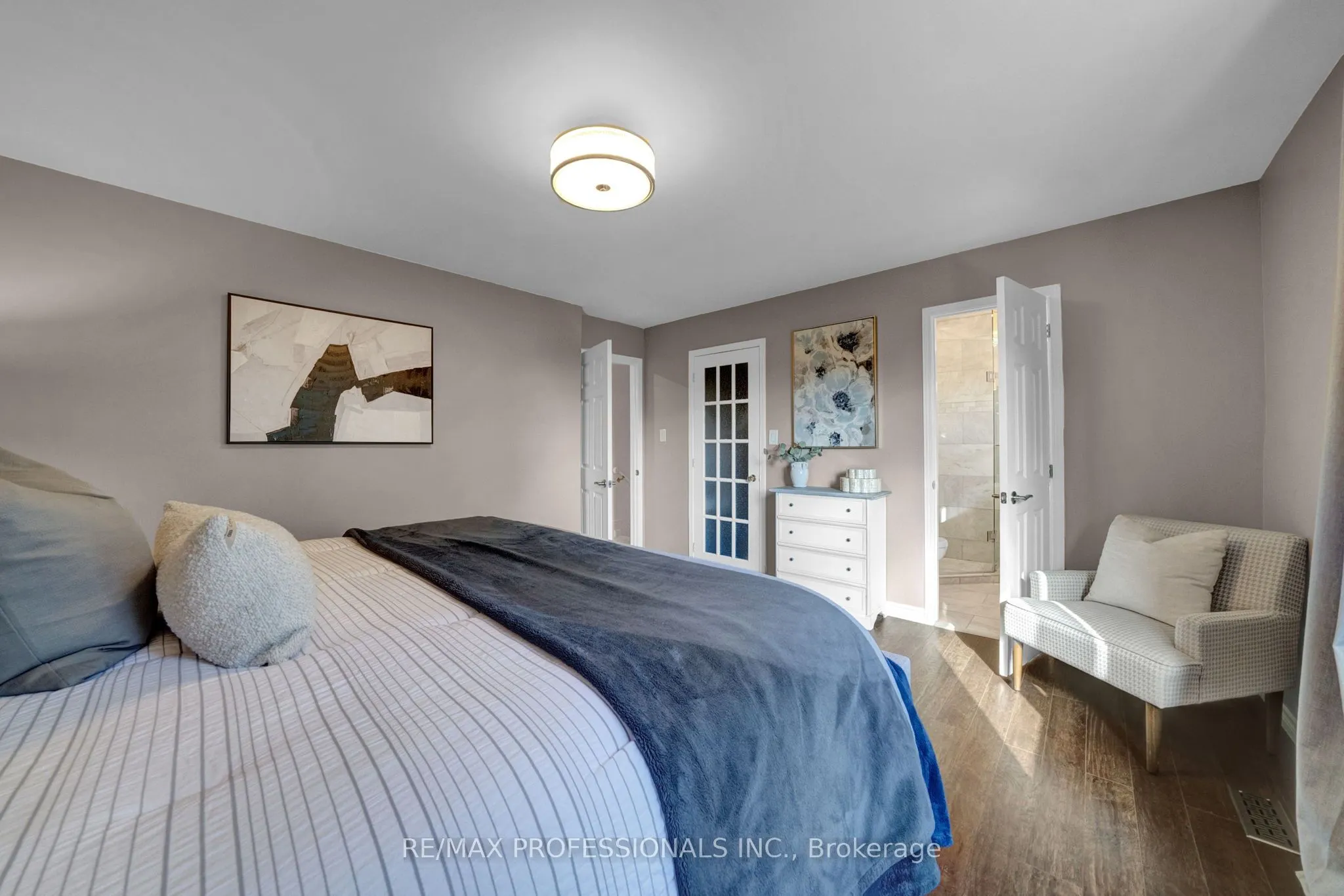 23 Sunicrest Boulevard