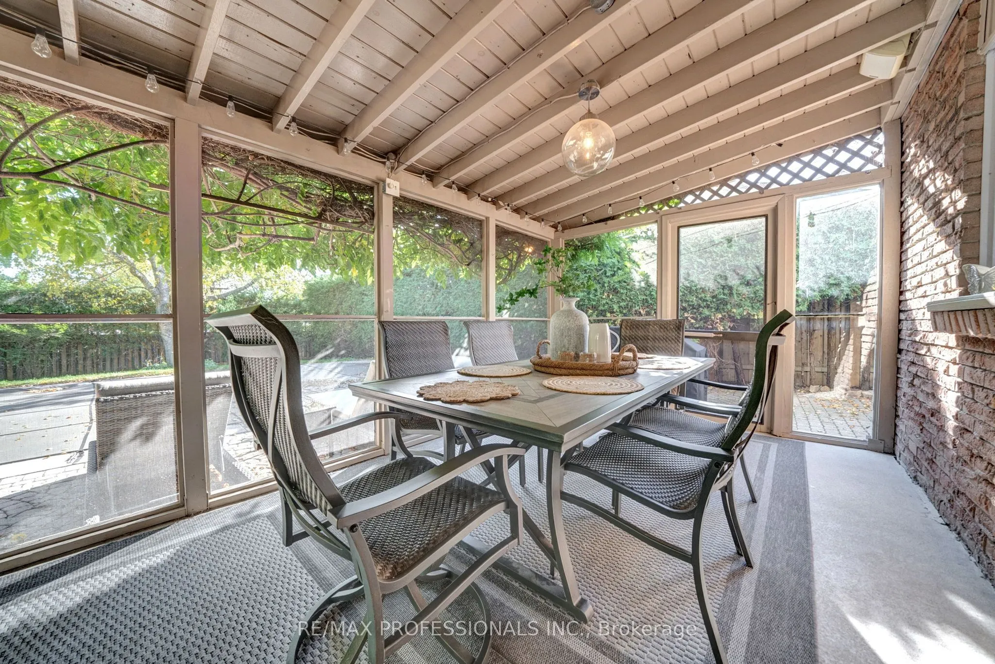 23 Sunicrest Boulevard