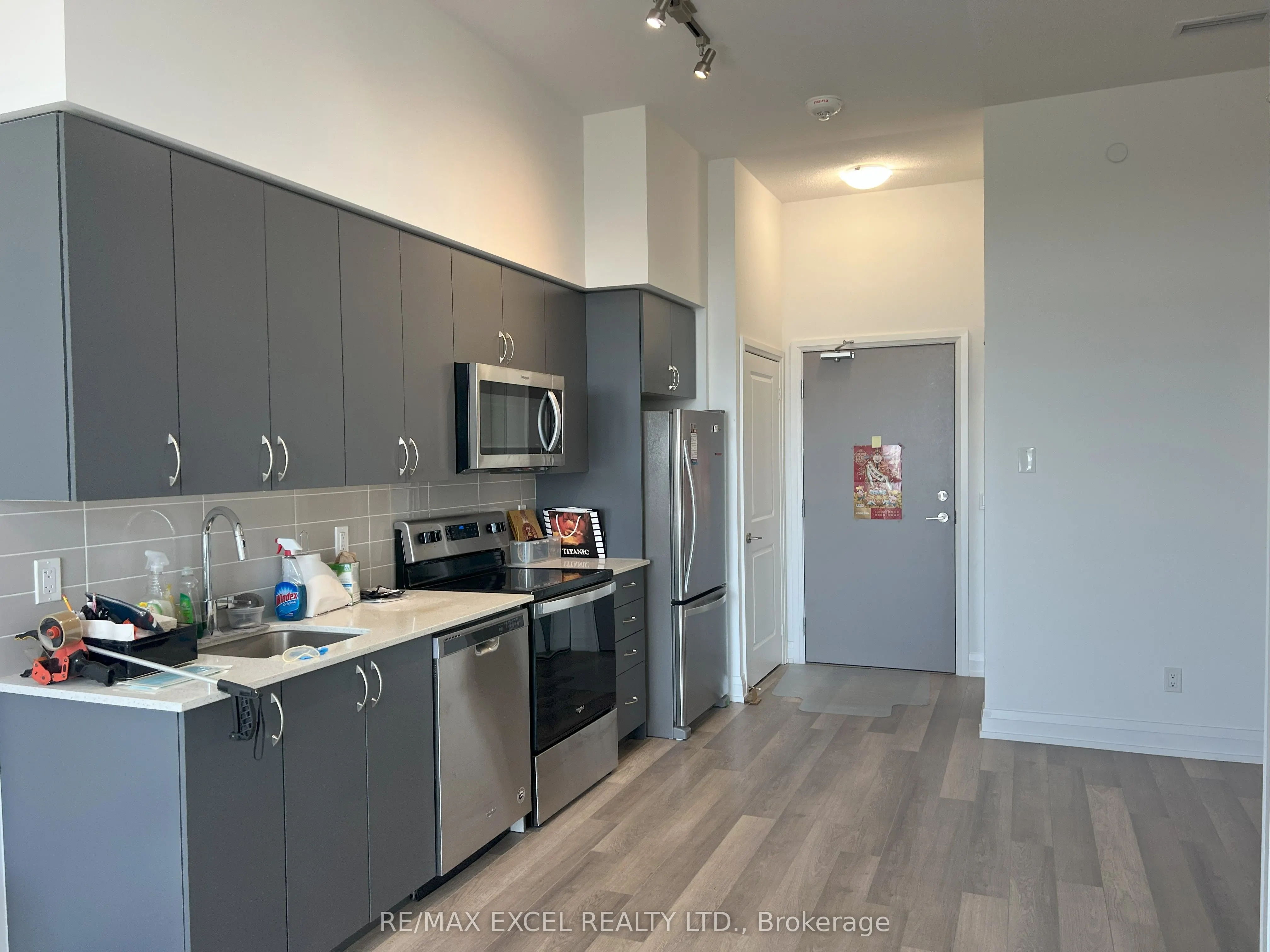 3121 Sheppard Avenue, #903