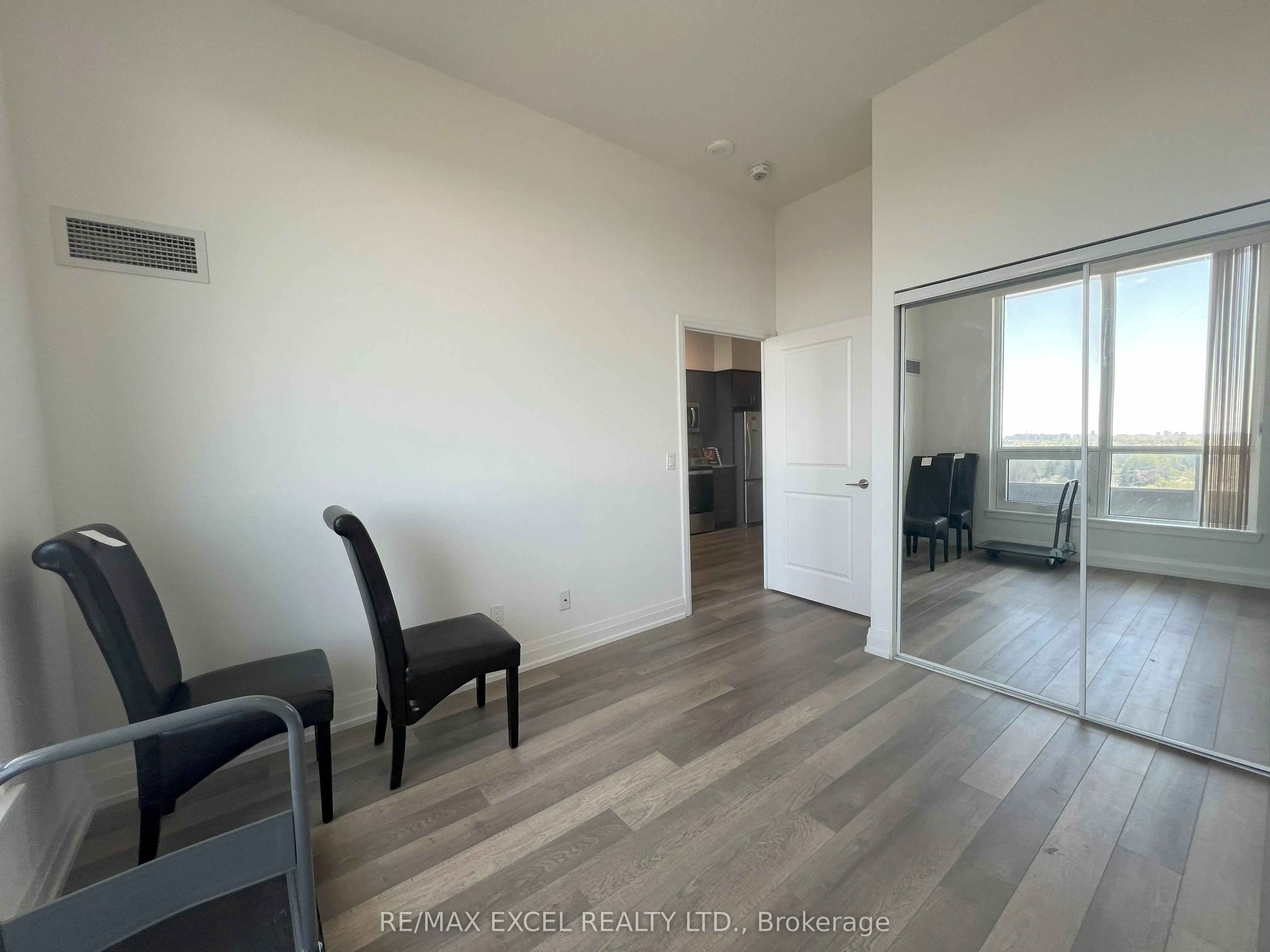 3121 Sheppard Avenue, #903