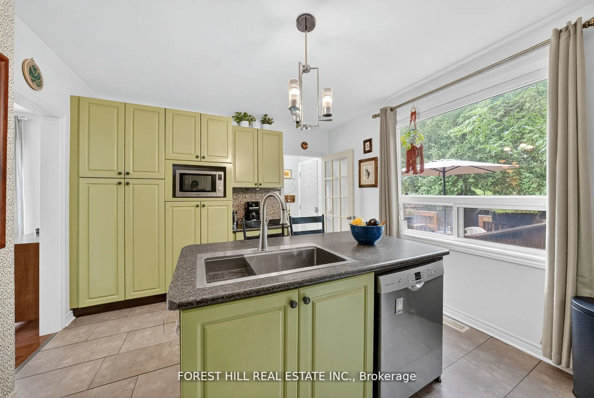 38 Scotia Avenue