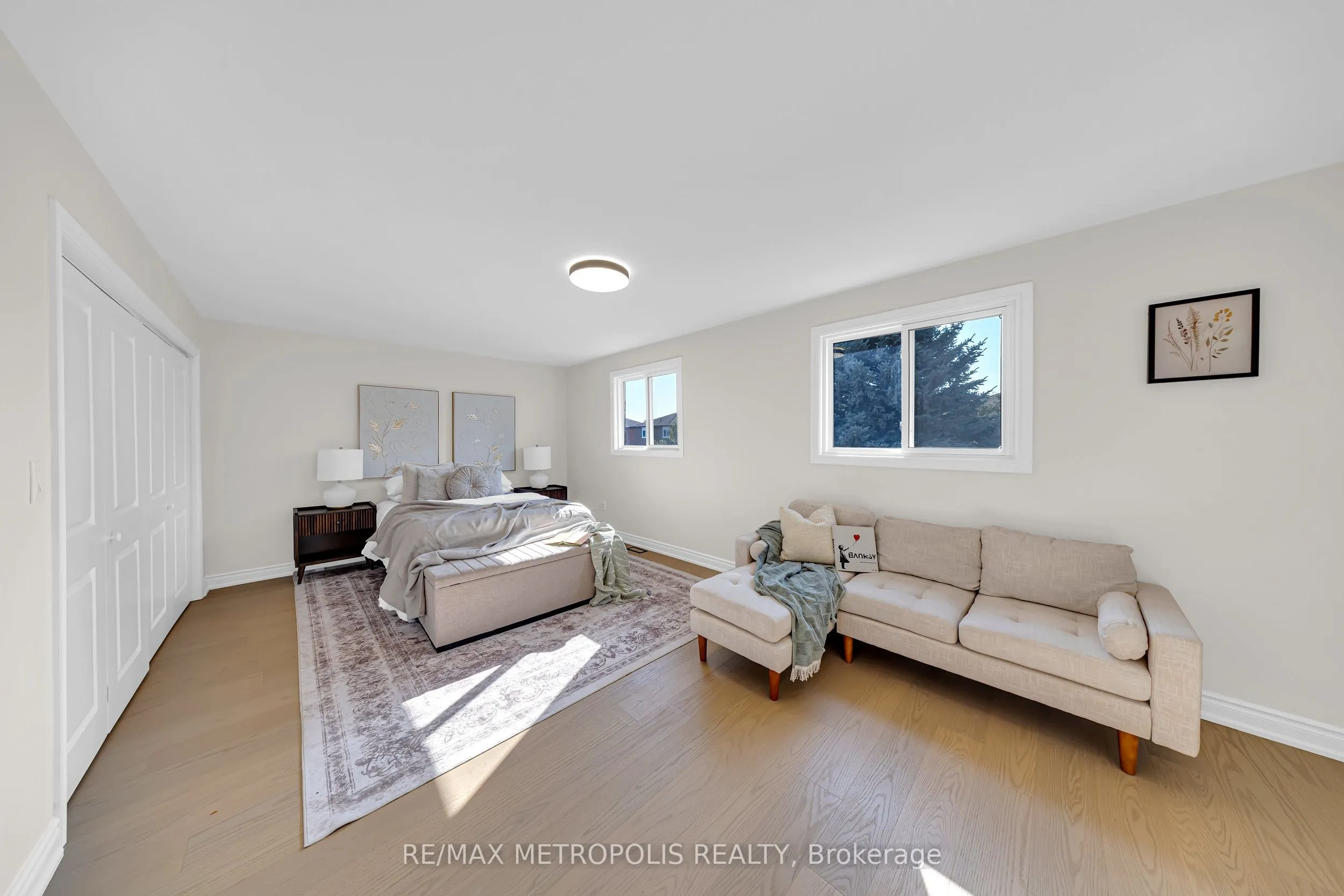296 Thornton Road N