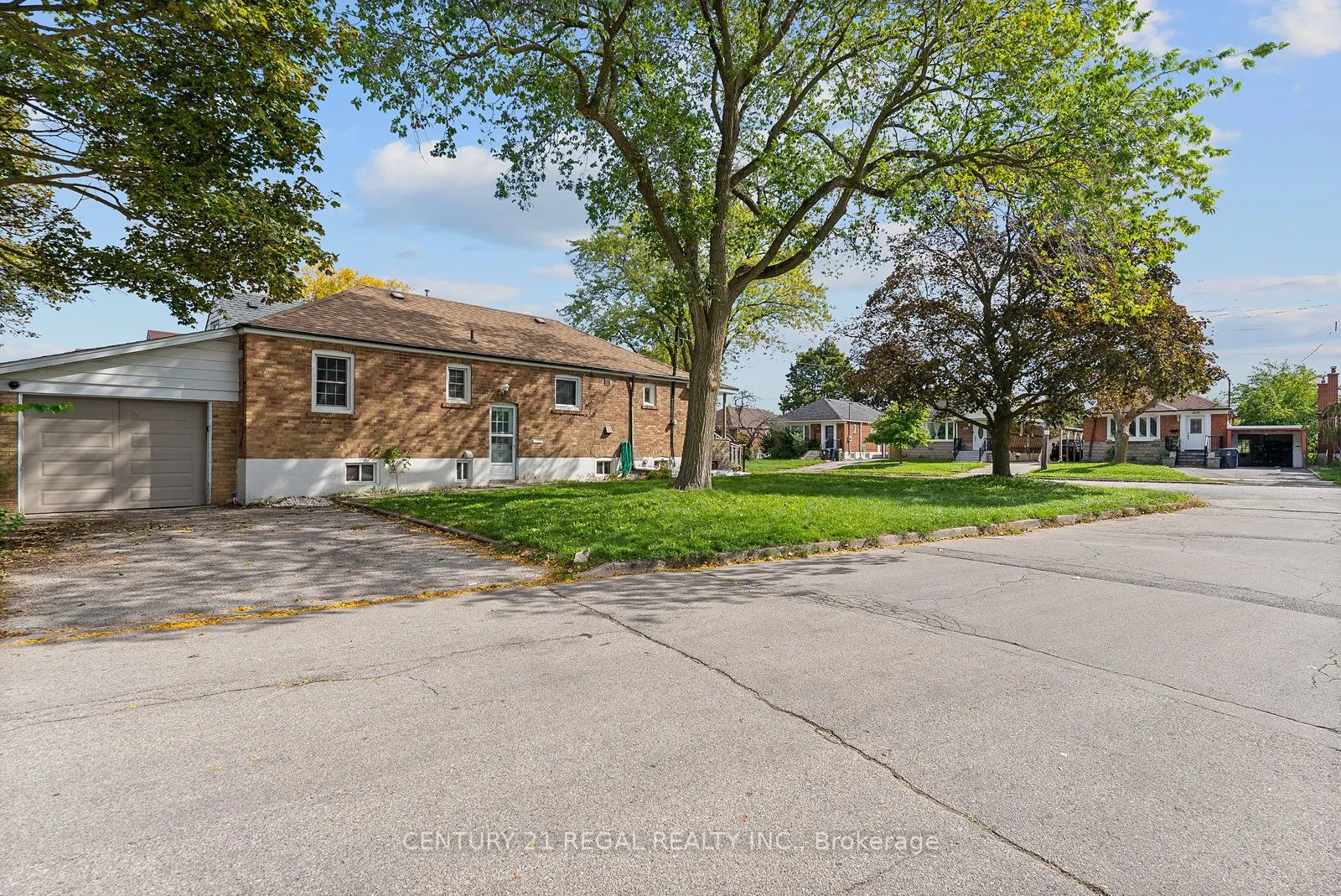 106 FLORA Drive