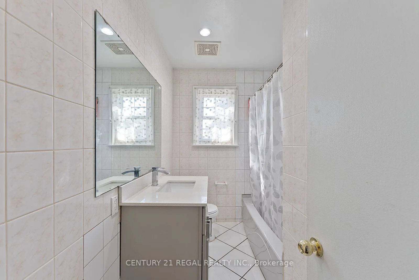 106 FLORA Drive