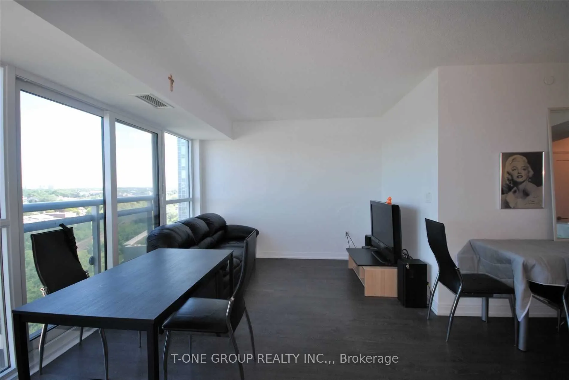 275 Village Green Square, #1221