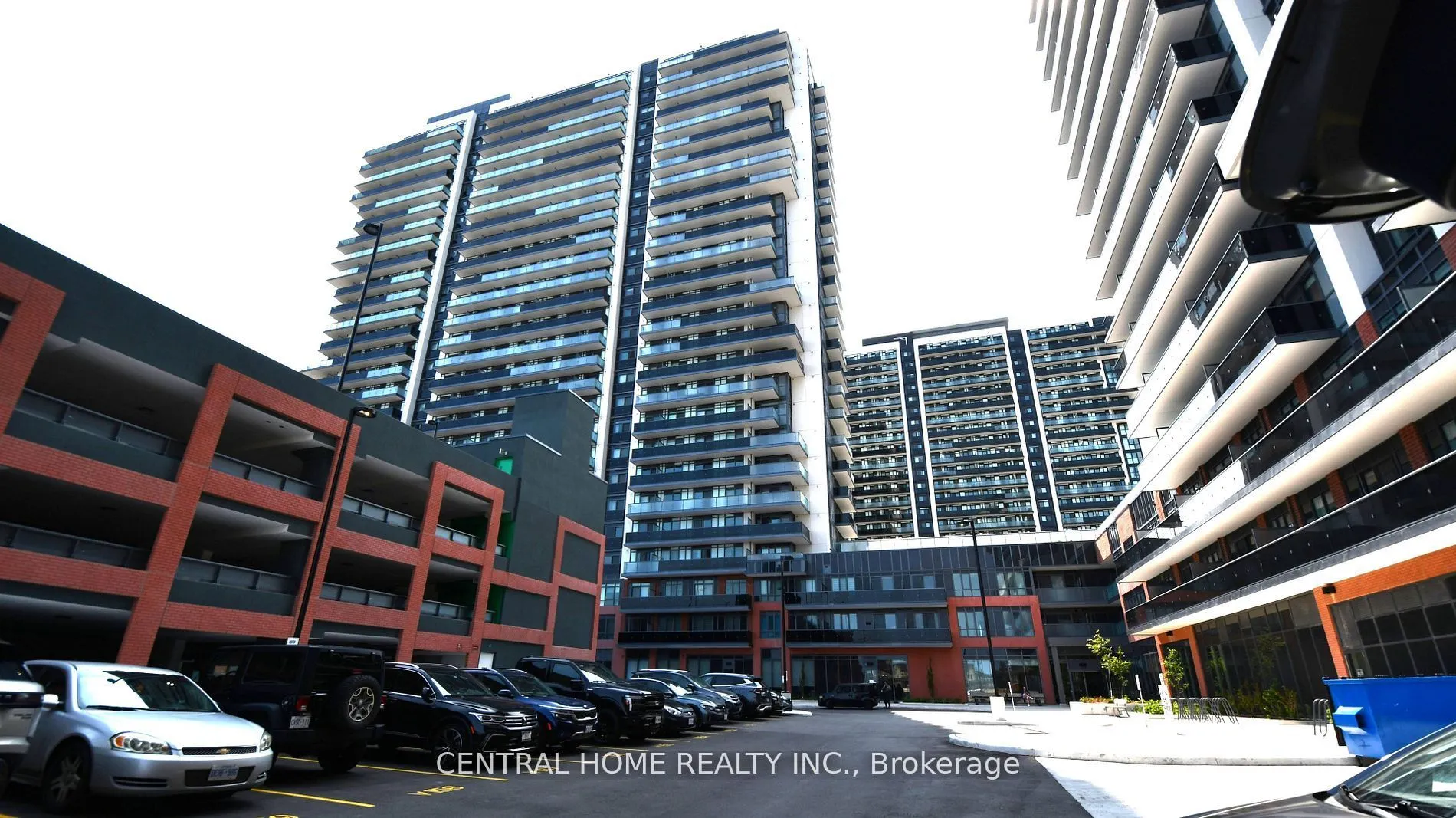 2545 Simcoe Street N, #231