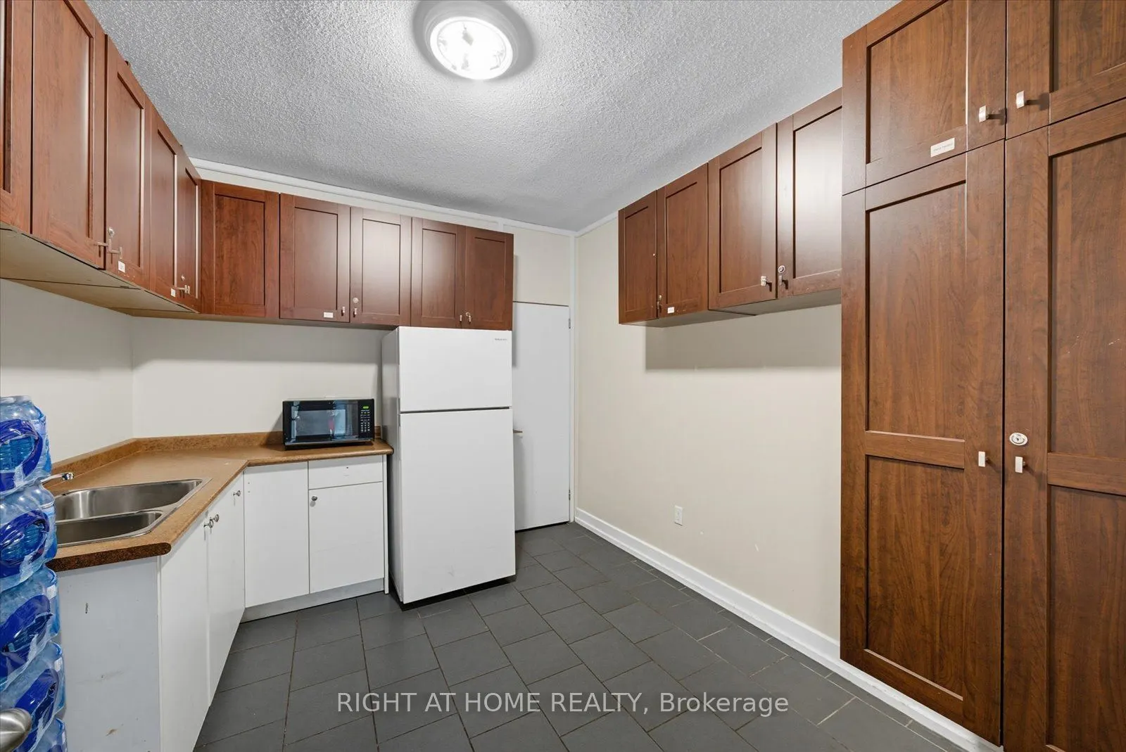 30-32 Progress Avenue