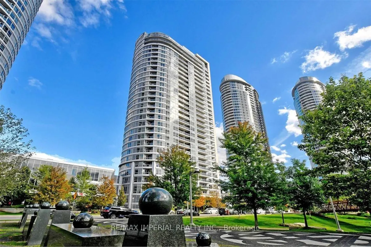 151 Village Green Square, #2609
