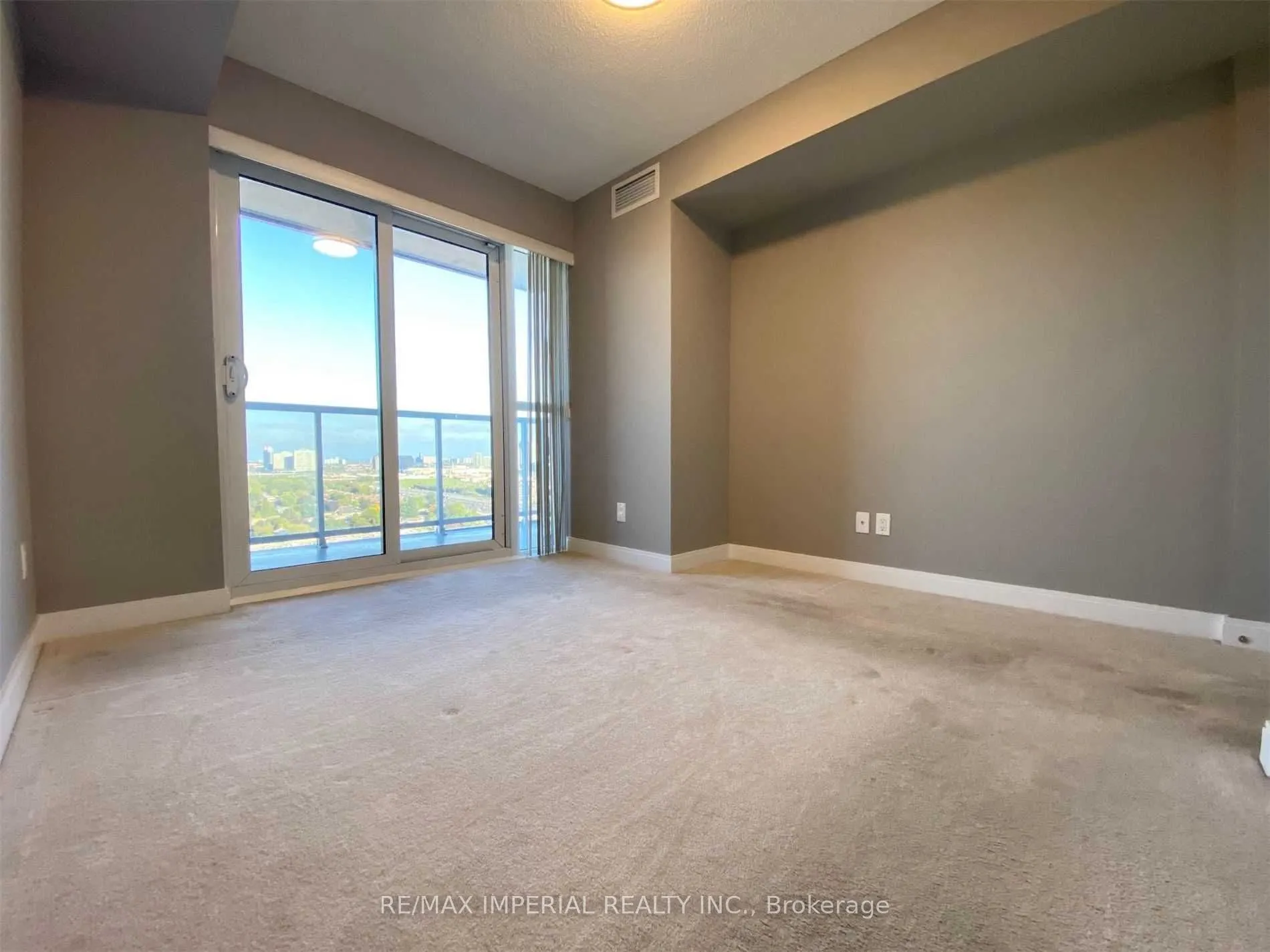 151 Village Green Square, #2609