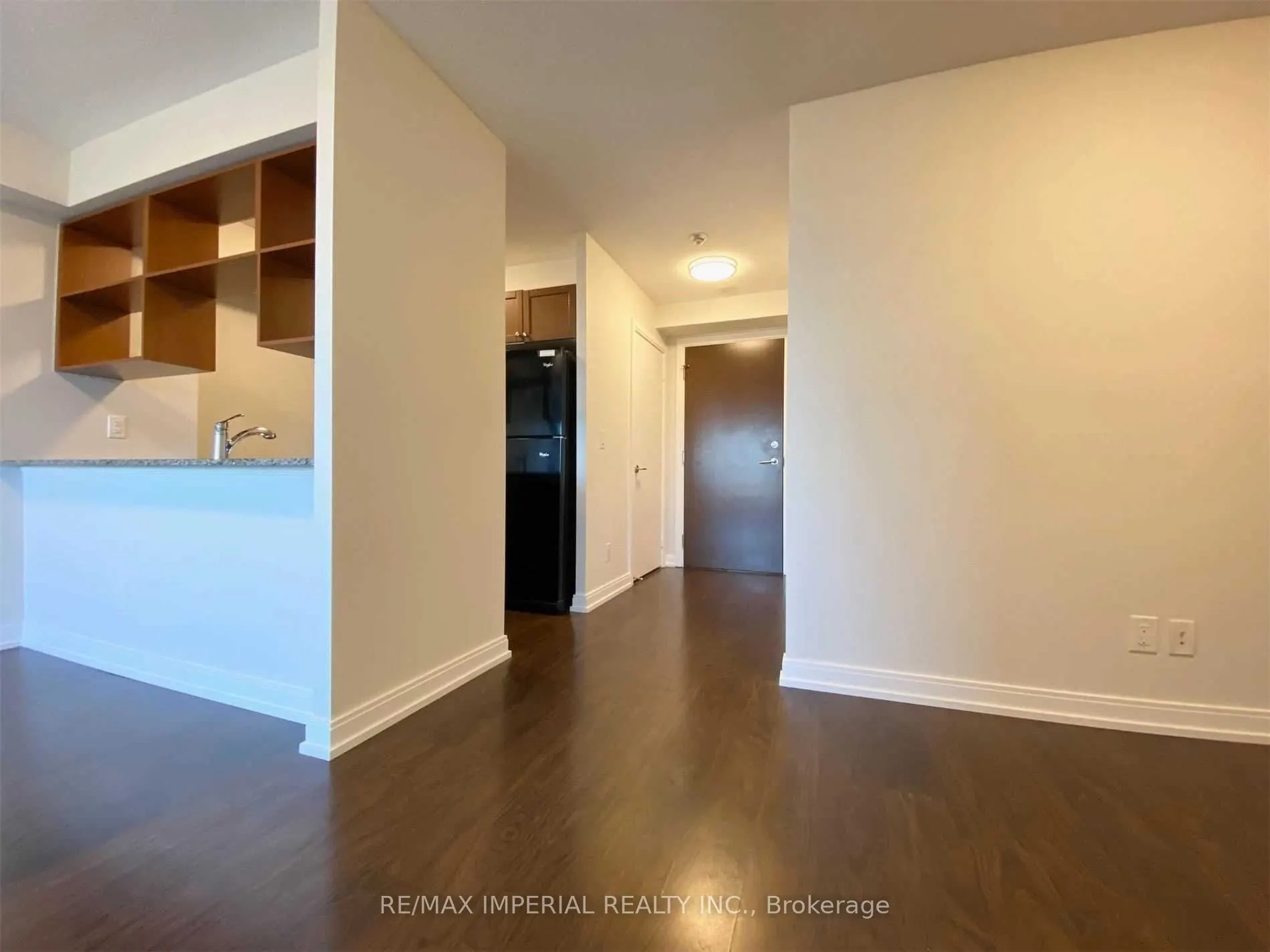151 Village Green Square, #2609