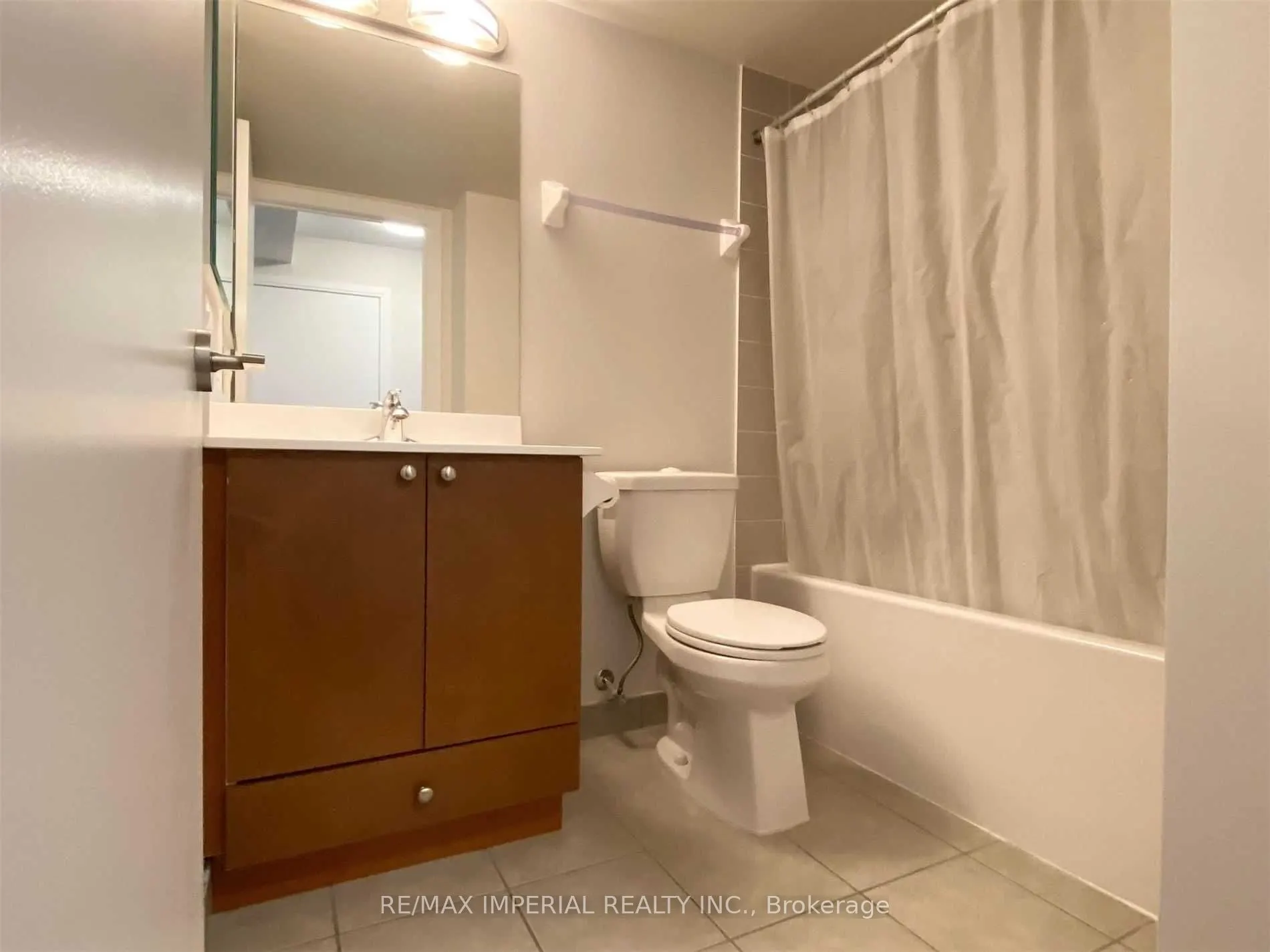 151 Village Green Square, #2609