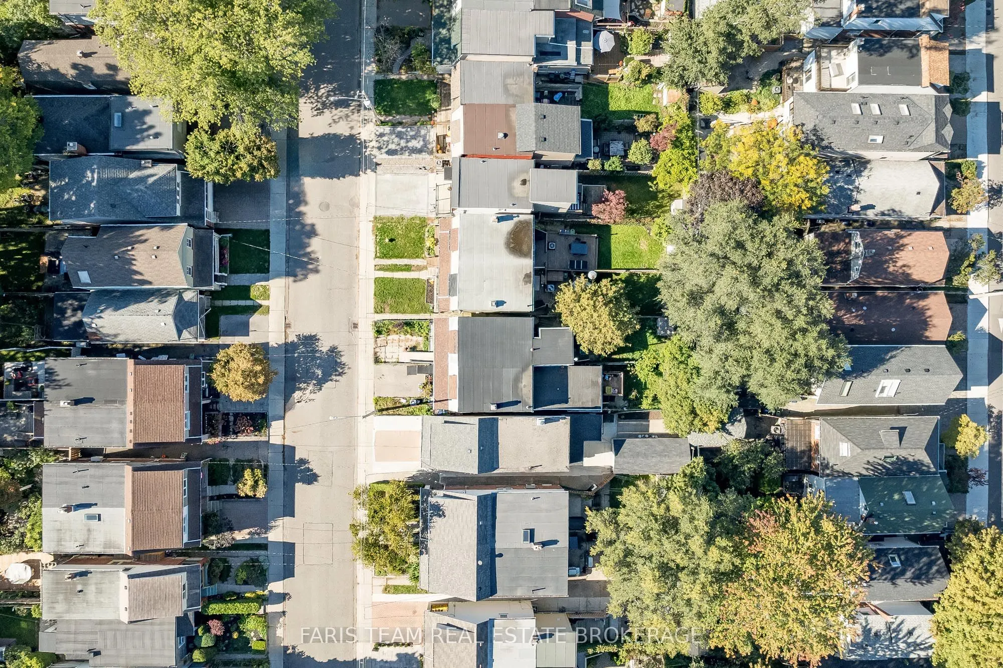 26 Queensdale Avenue