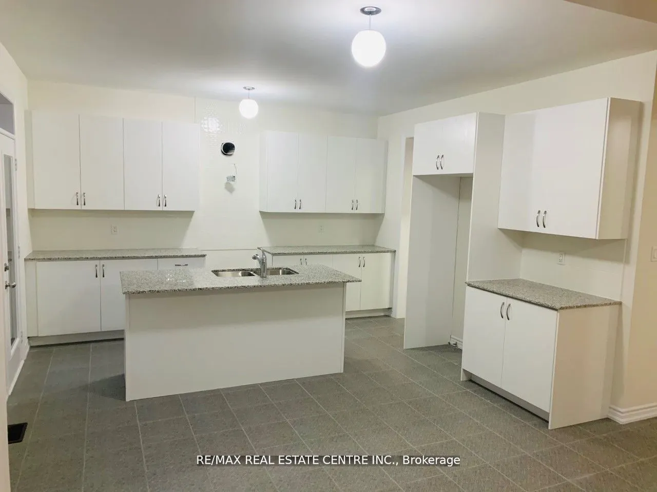 21 Whitefish Street, #Upper
